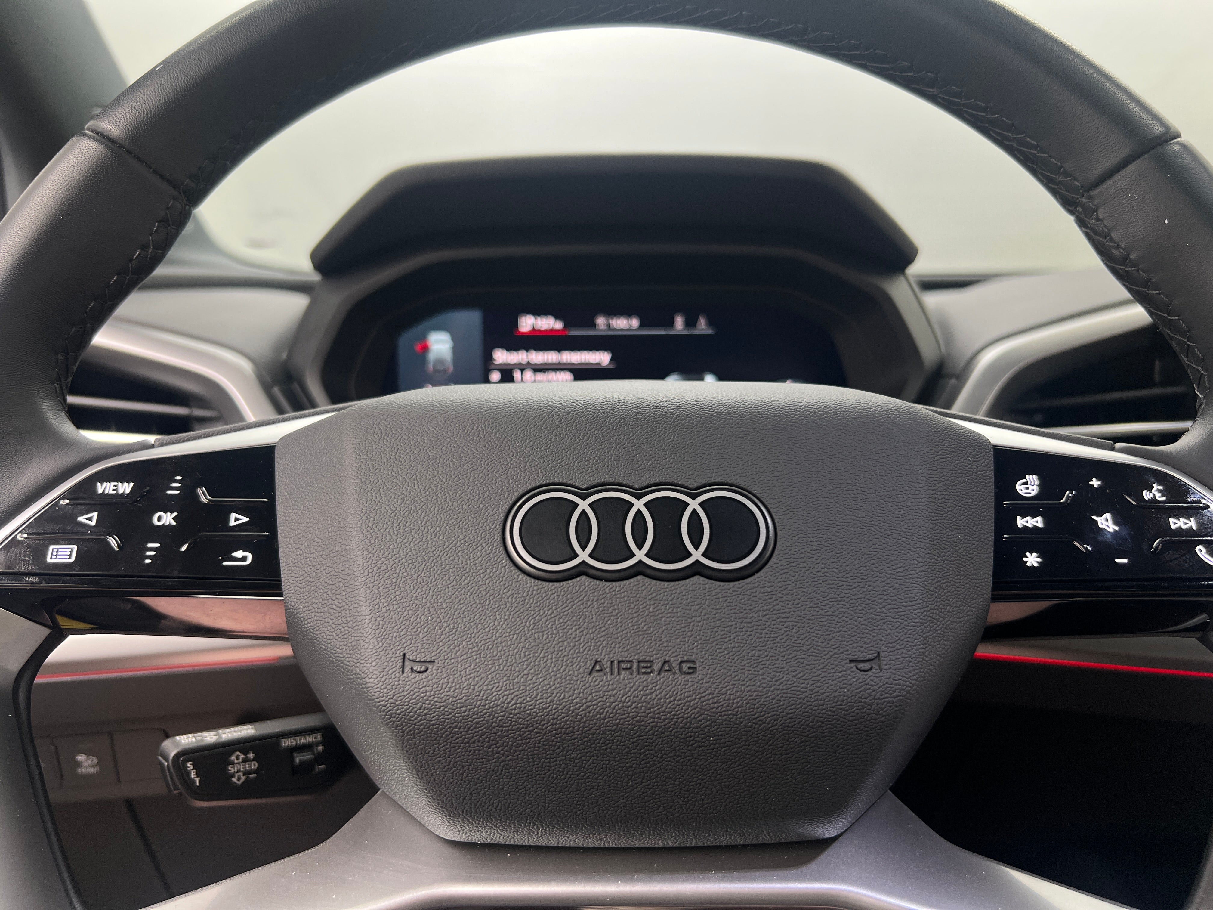 Thumbnail: 2023 Audi Q4 e-tron - 4