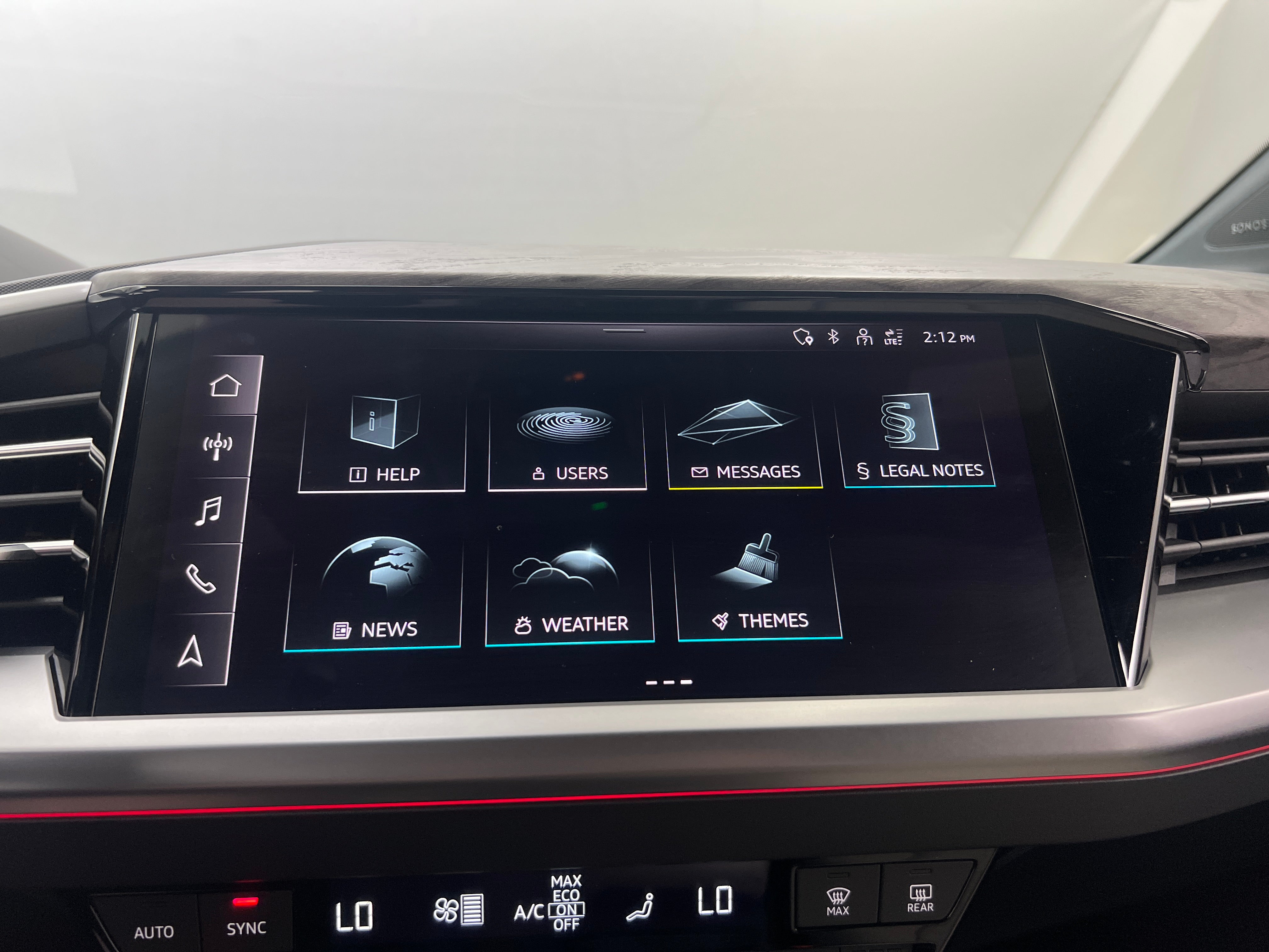 Thumbnail: 2023 Audi Q4 e-tron - 3
