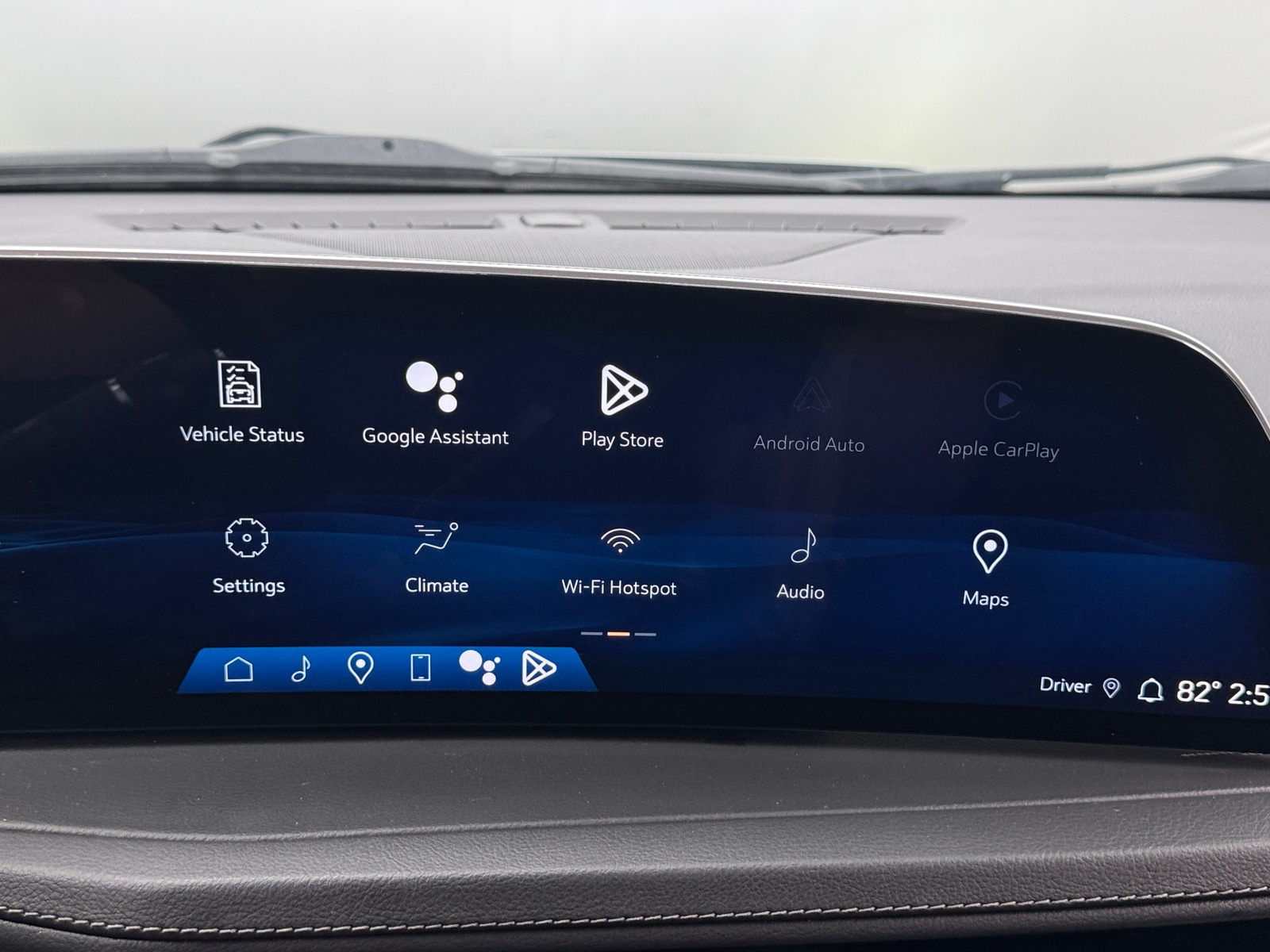 Thumbnail: 2024 Cadillac XT4 - 3