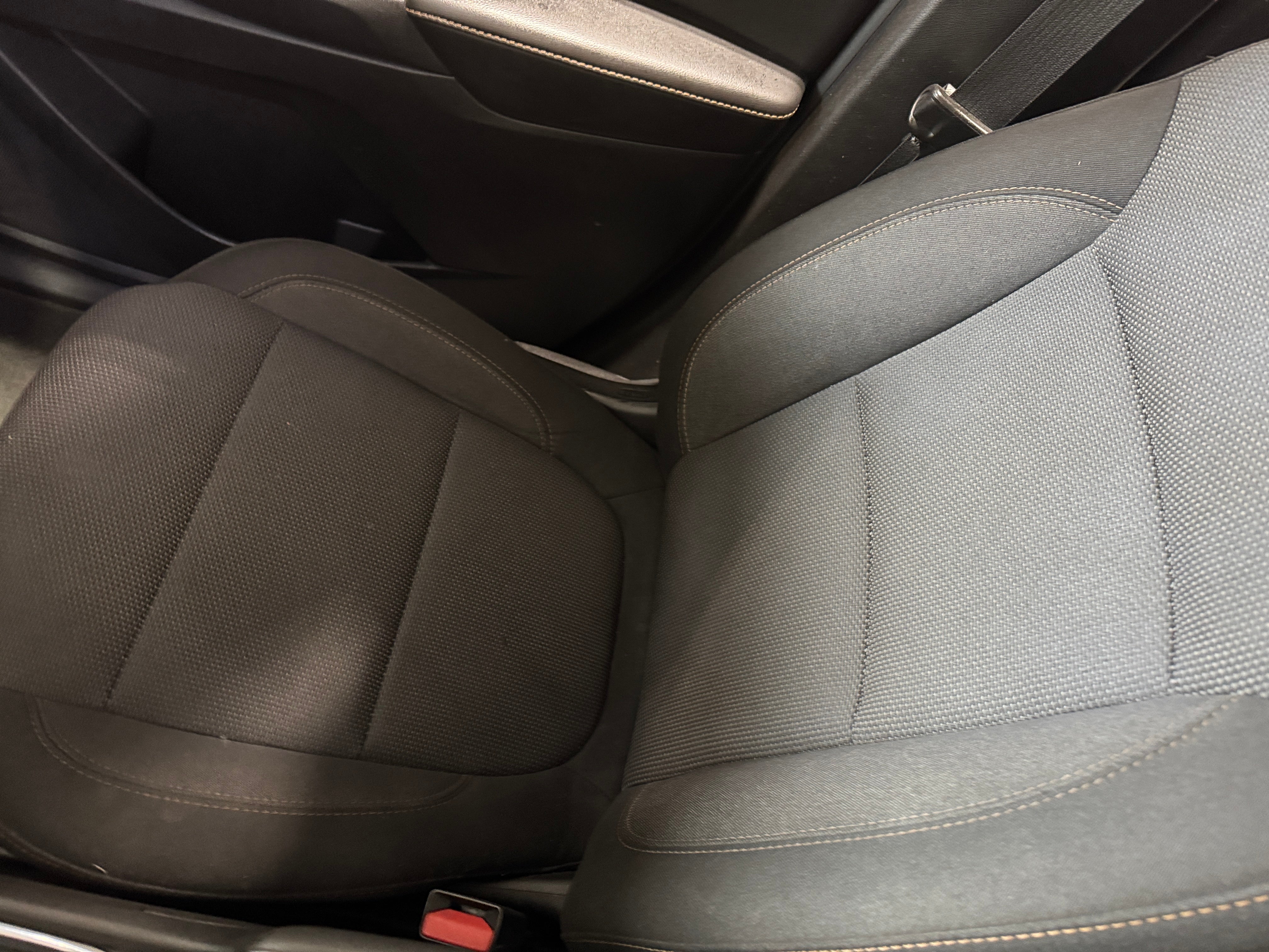 2019 Chevrolet Traverse LS 2