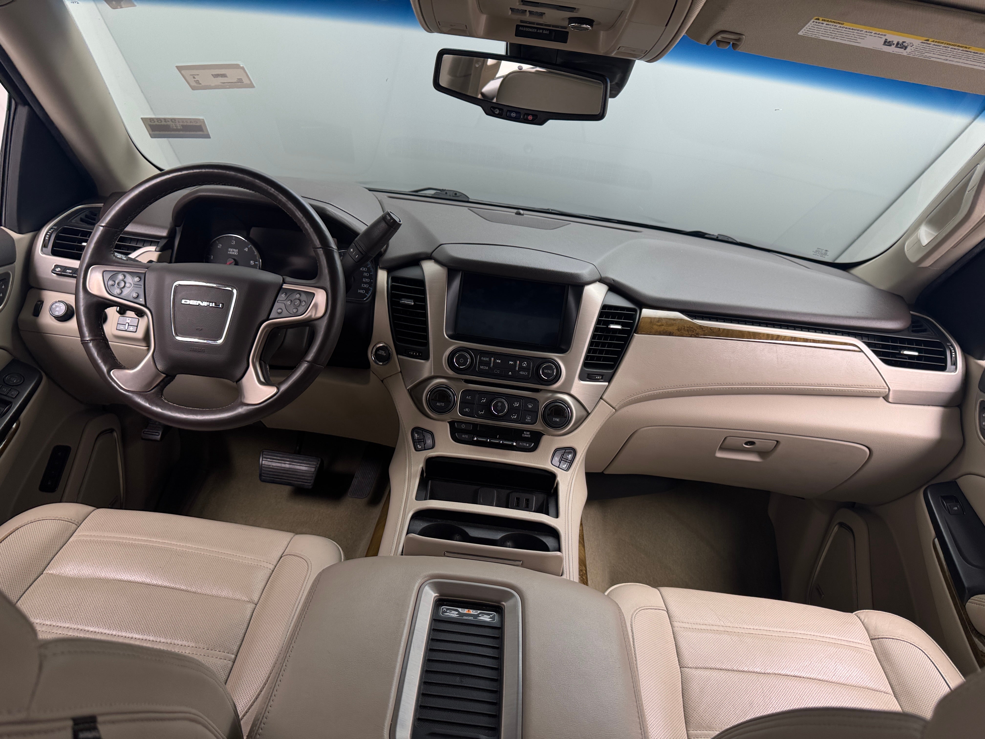 2017 GMC Yukon Denali 2