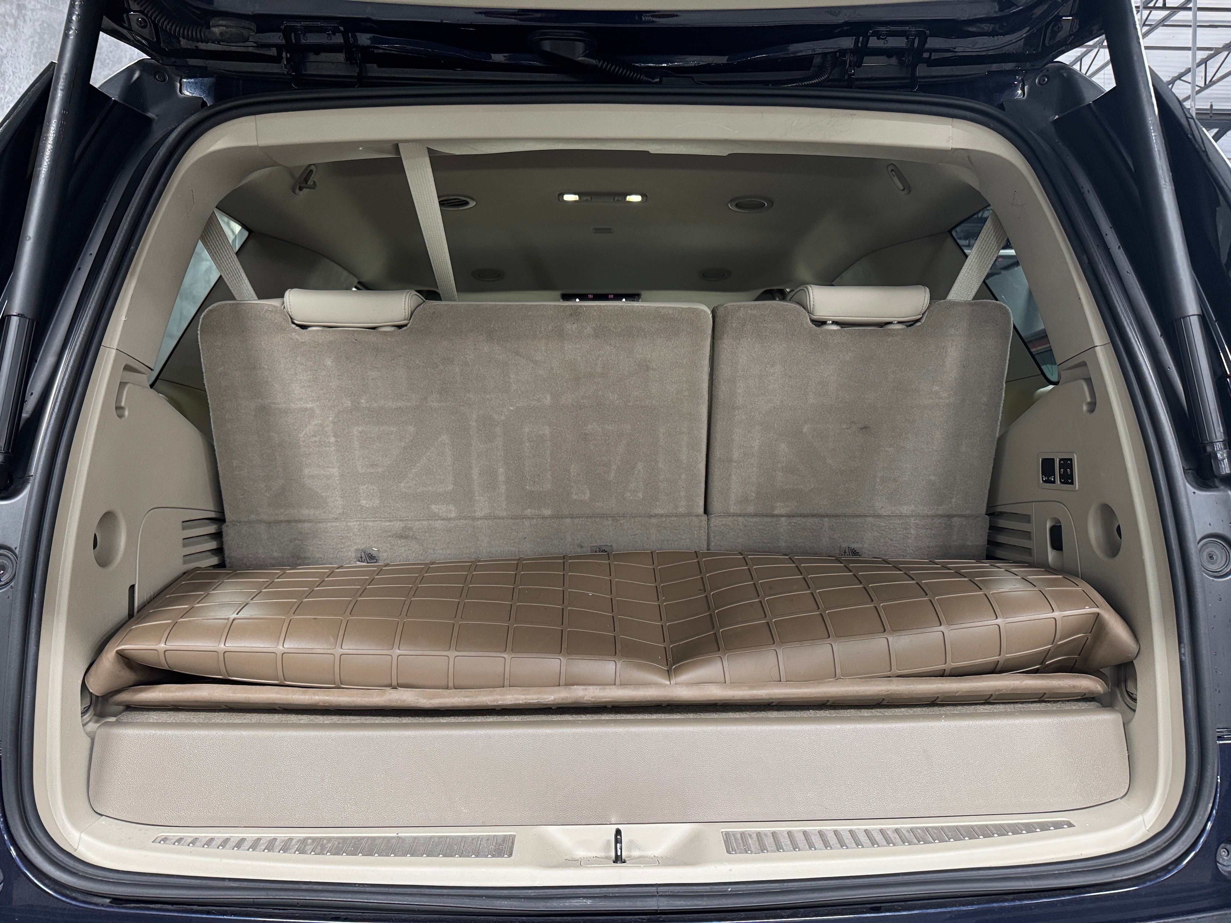 2017 GMC Yukon Denali 6
