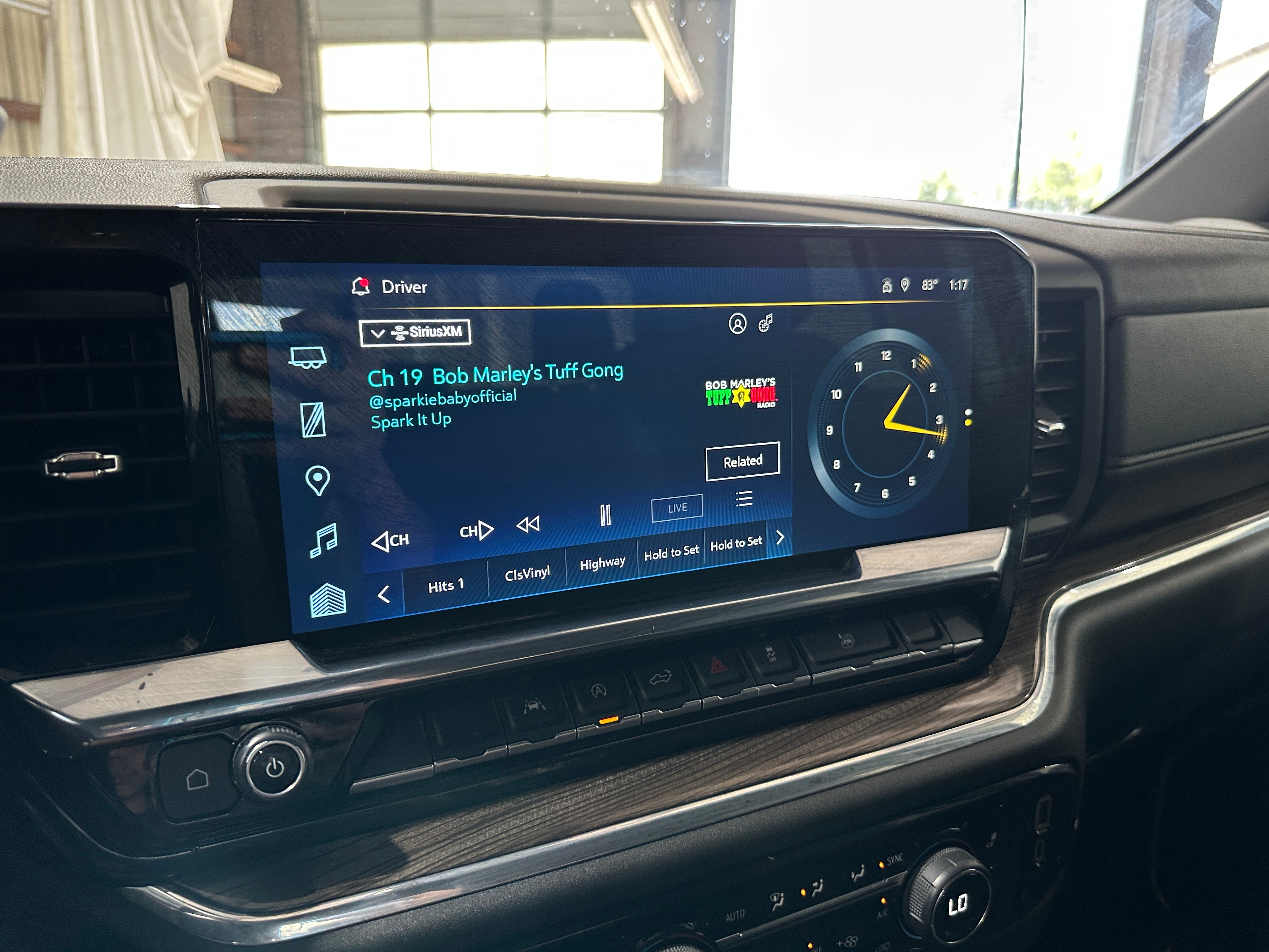 2025 Chevrolet Silverado 1500 LT 4