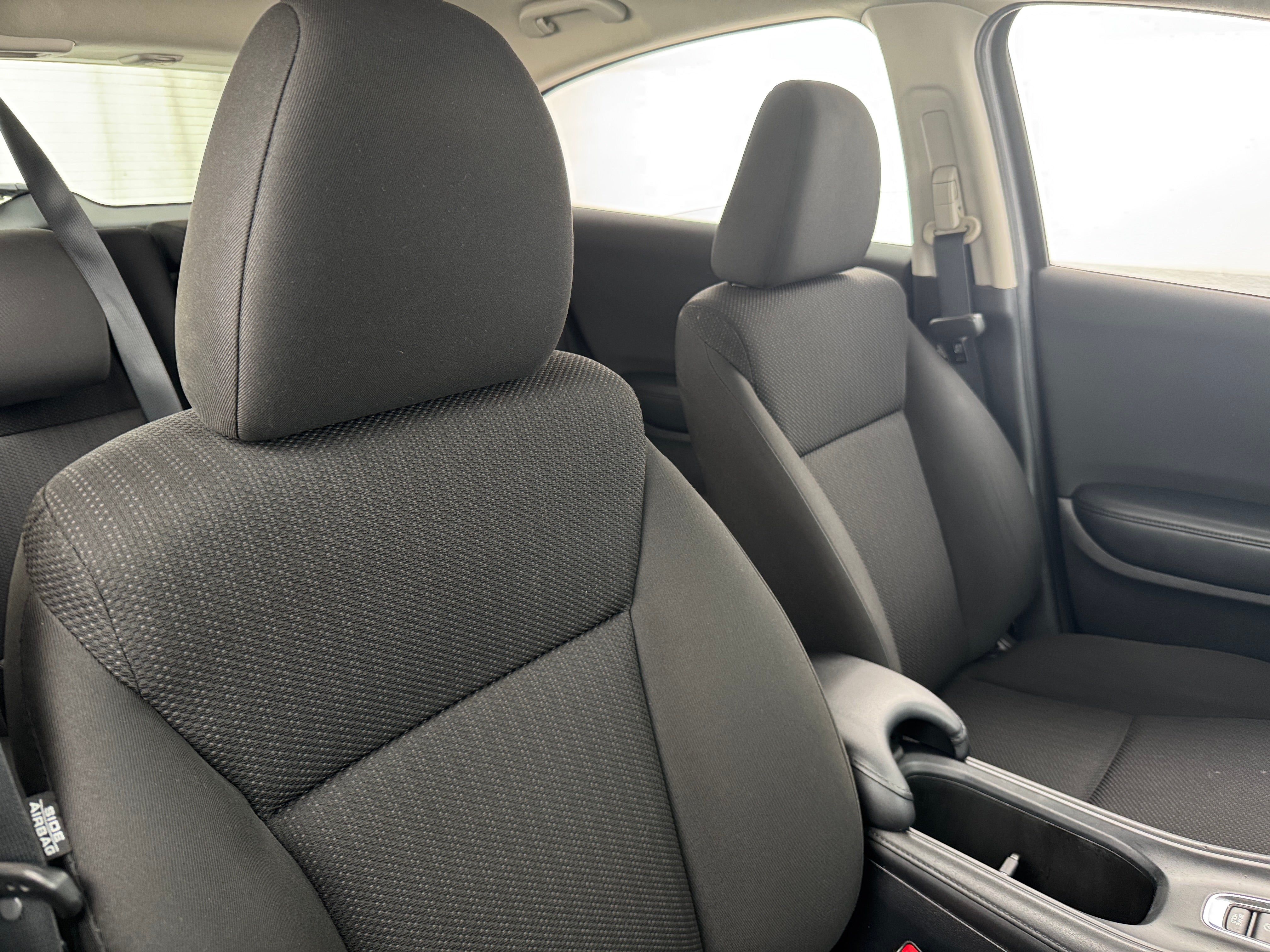 Thumbnail: 2016 Honda HR-V - 2