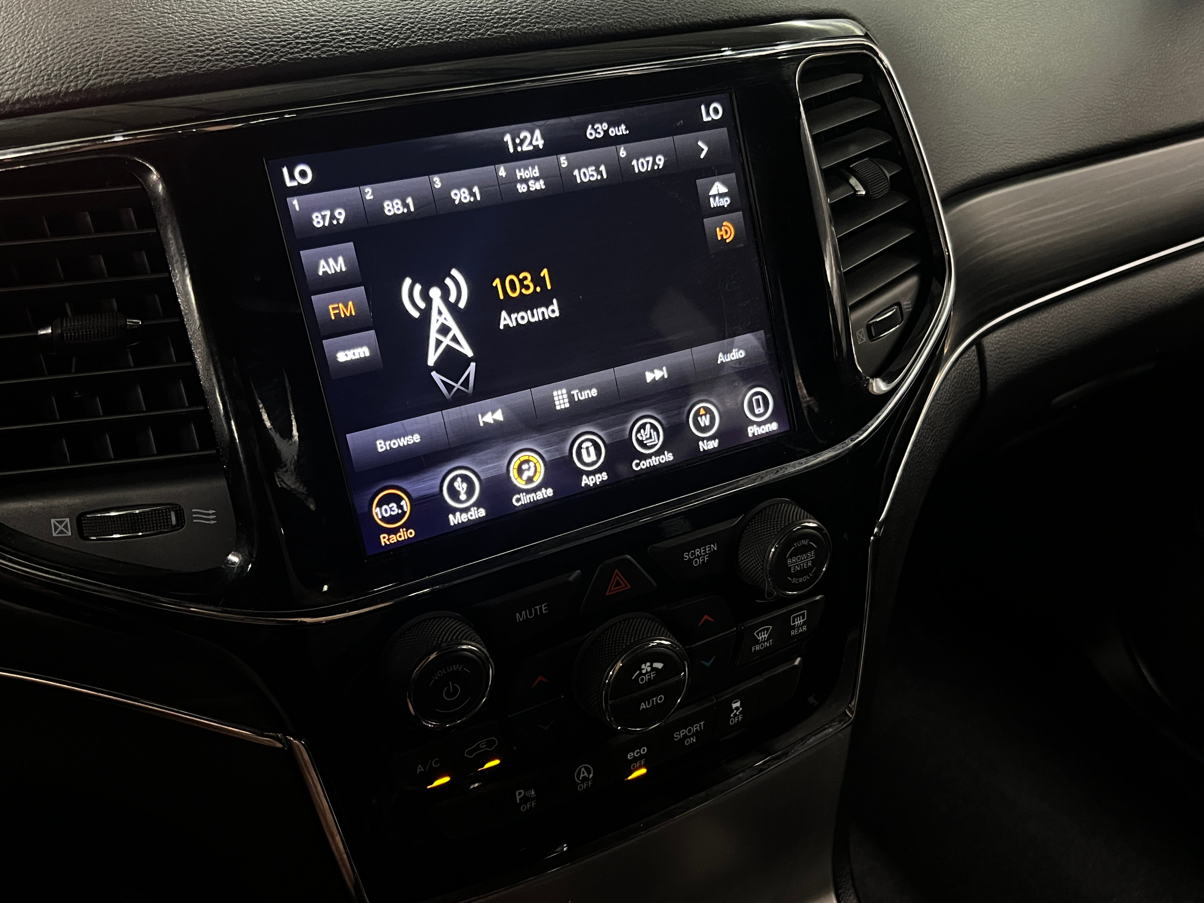 2019 Jeep Grand Cherokee Limited Edition 3