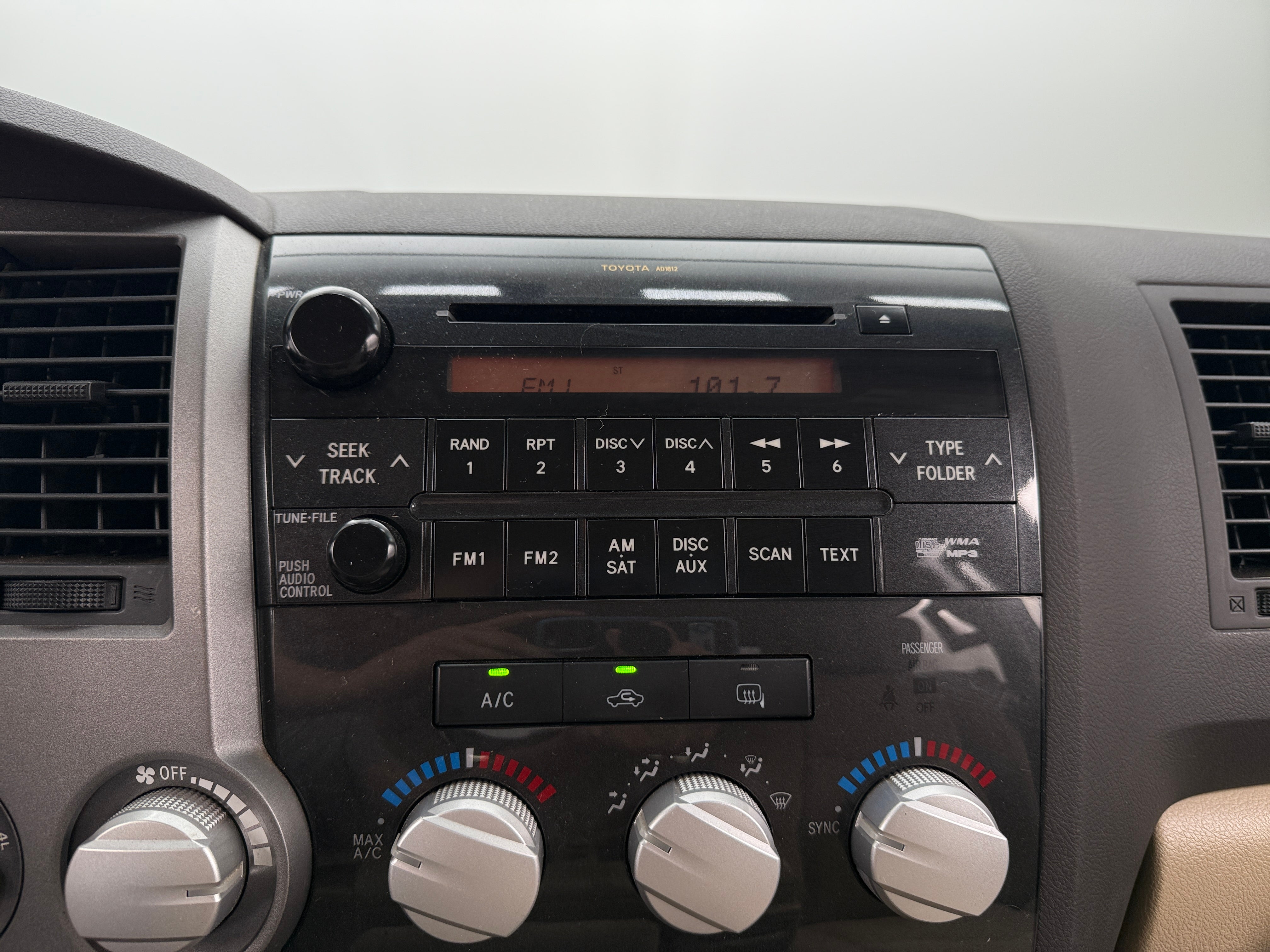 Thumbnail: 2011 Toyota Tundra - 4