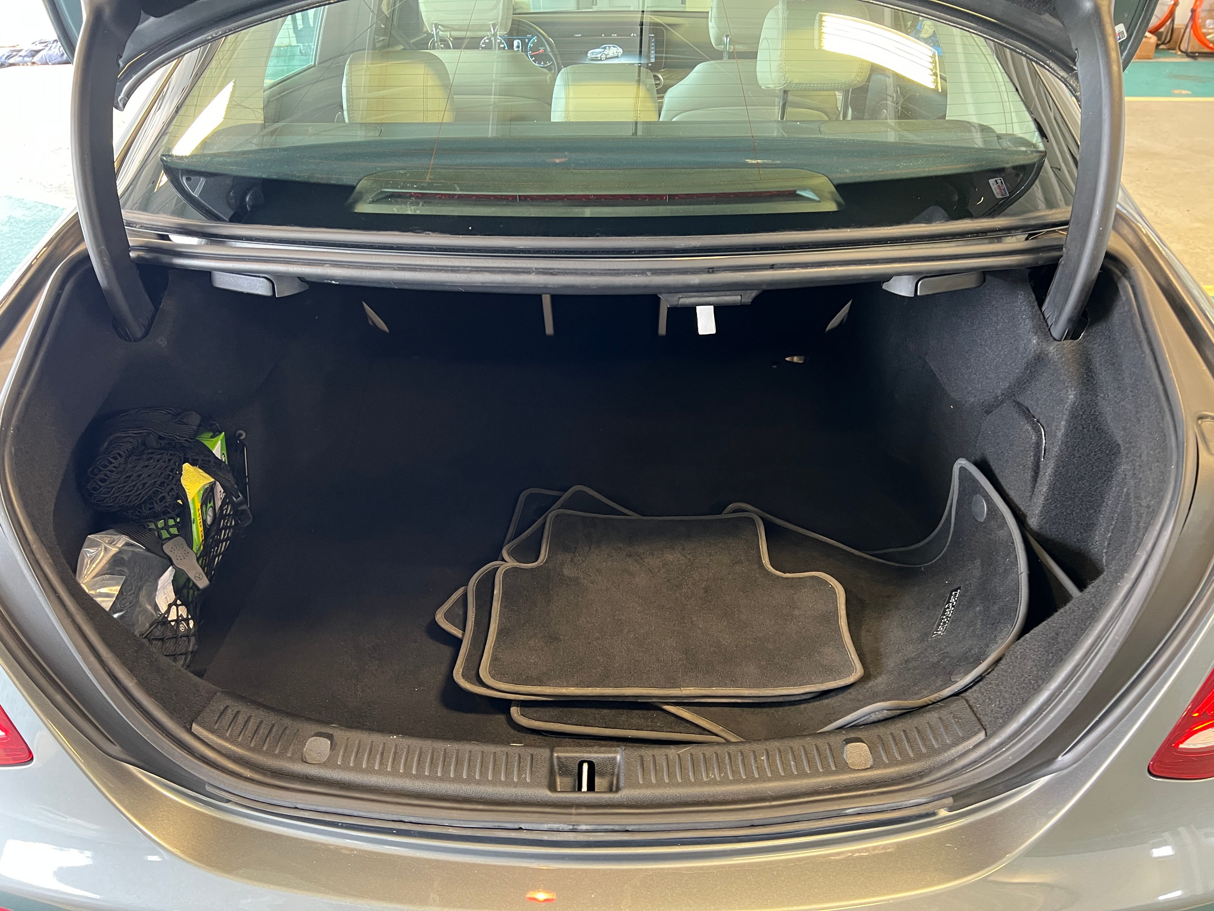 2019 Mercedes-Benz E-Class E 300 6