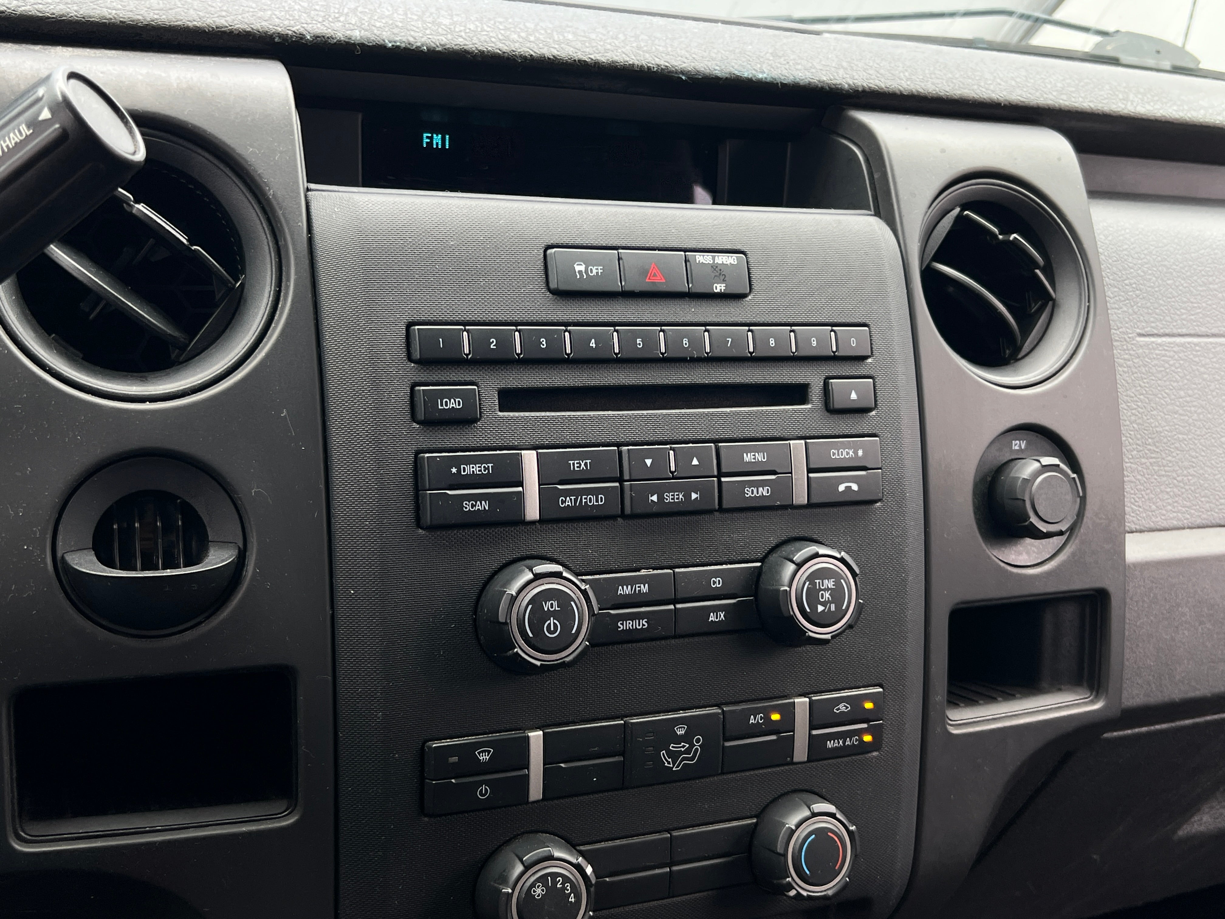 Thumbnail: 2014 Ford Econoline - 4