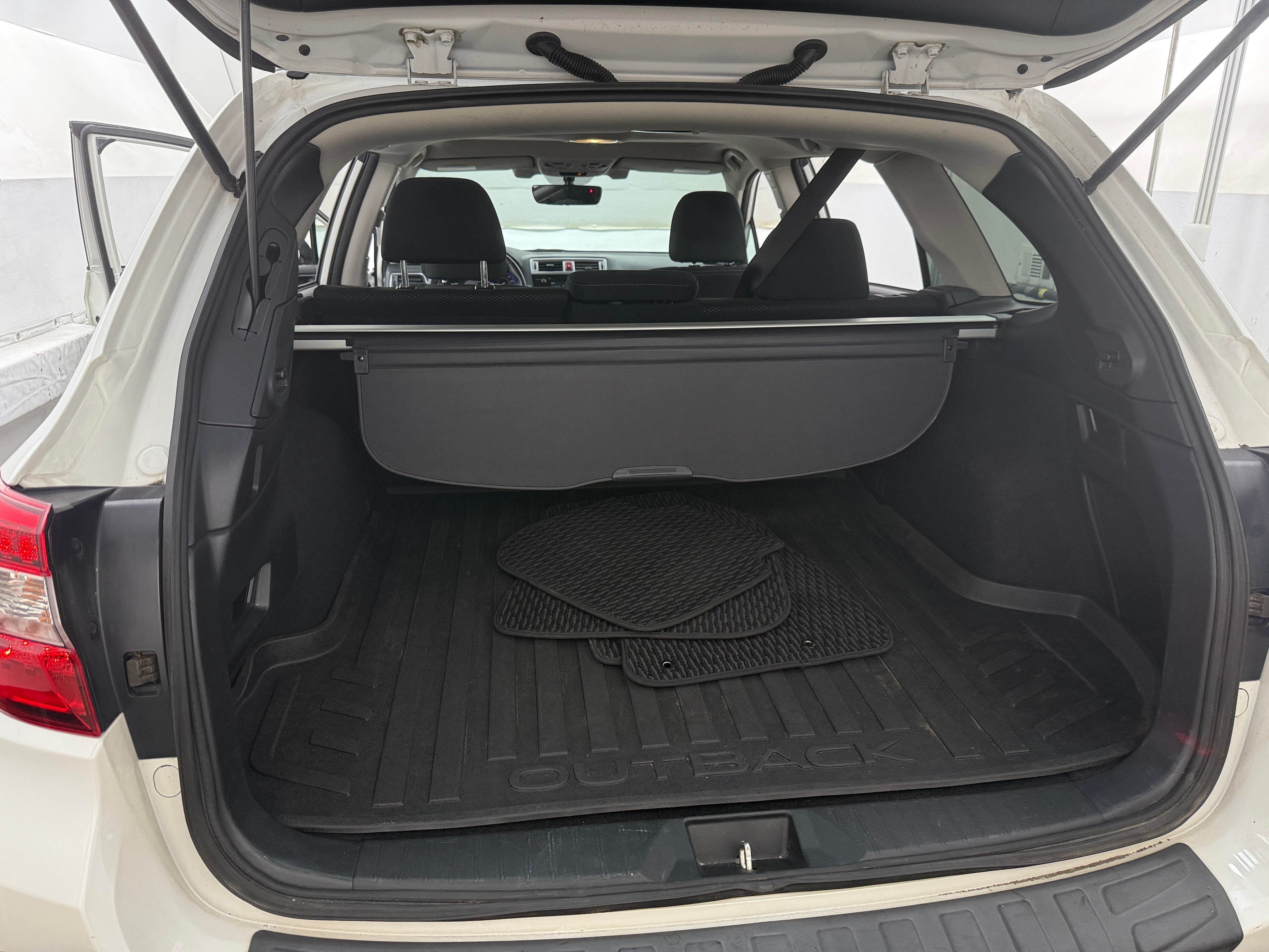 2017 Subaru Outback Premium 7