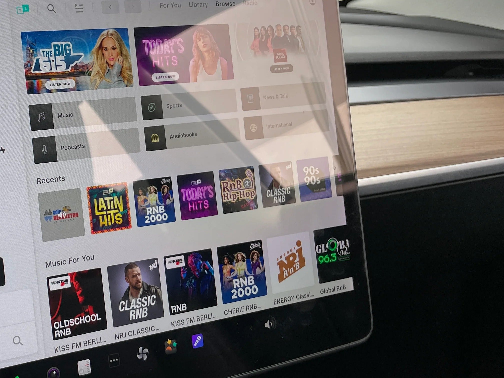 Thumbnail: 2021 Tesla Model 3 - 3