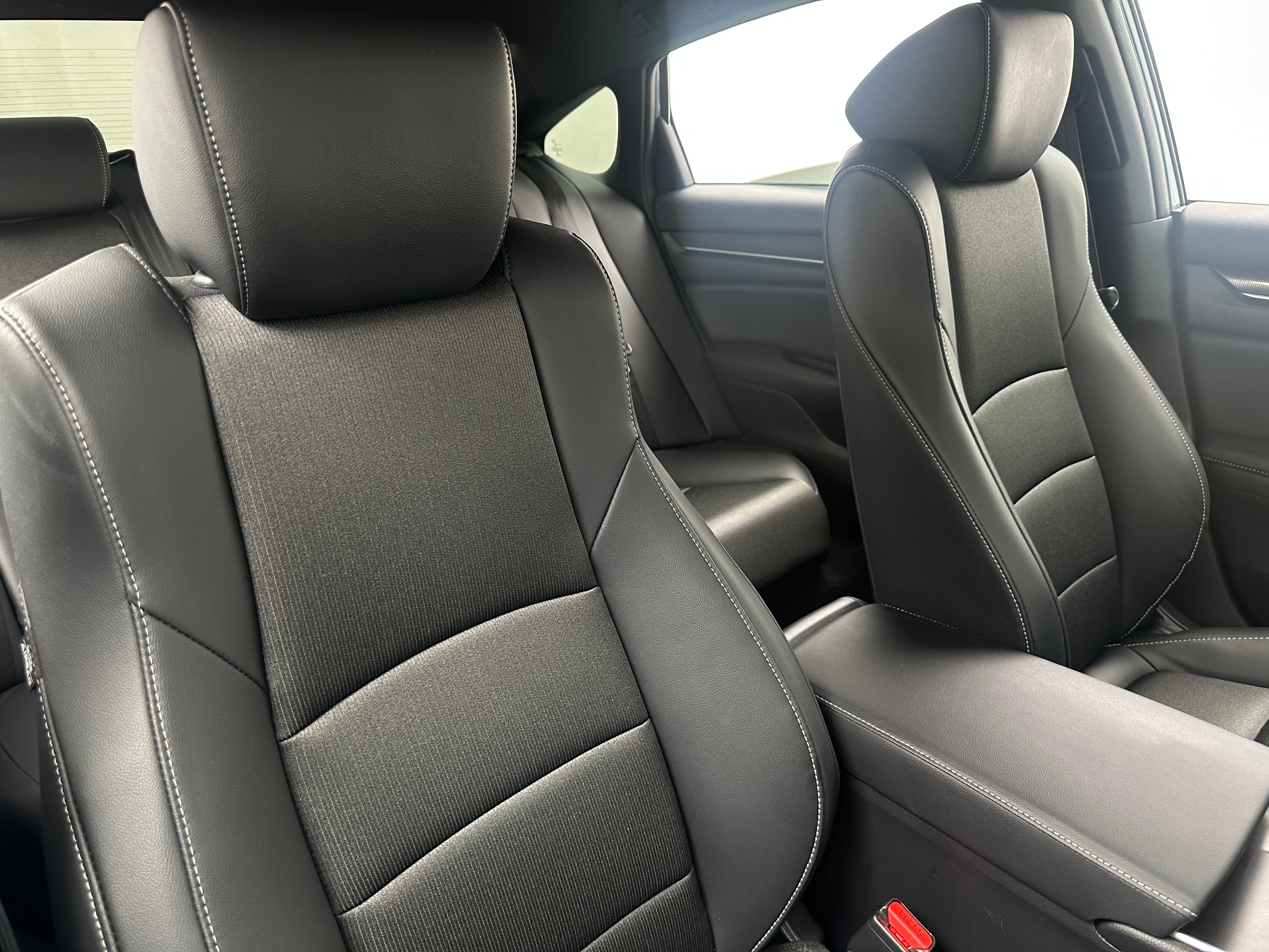 2022 Honda Accord Sport 2