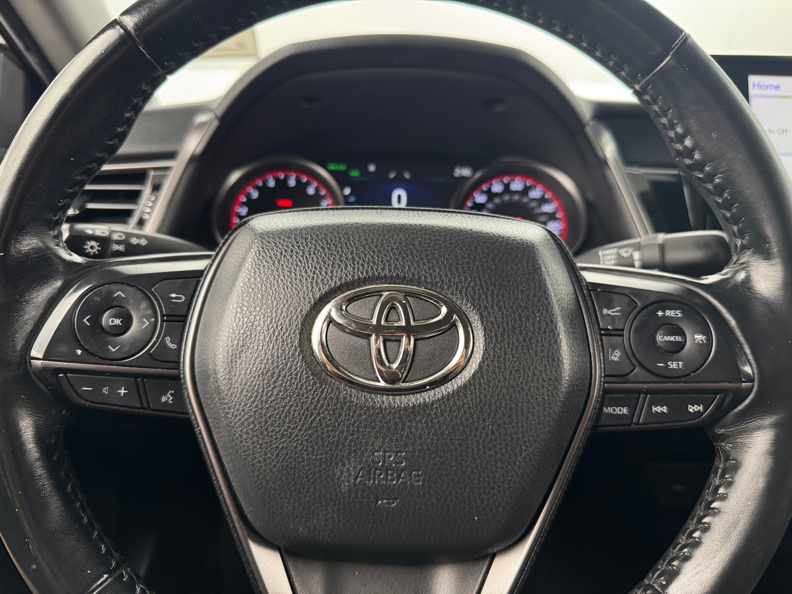 Thumbnail: 2022 Toyota Camry - 4
