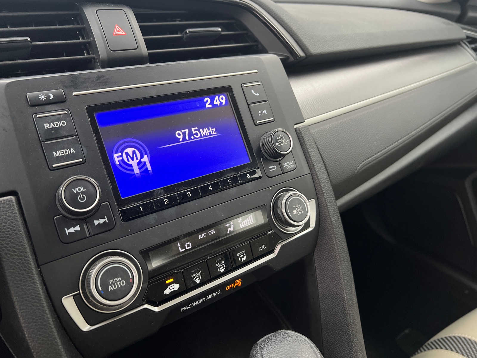Thumbnail: 2017 Honda Civic - 4