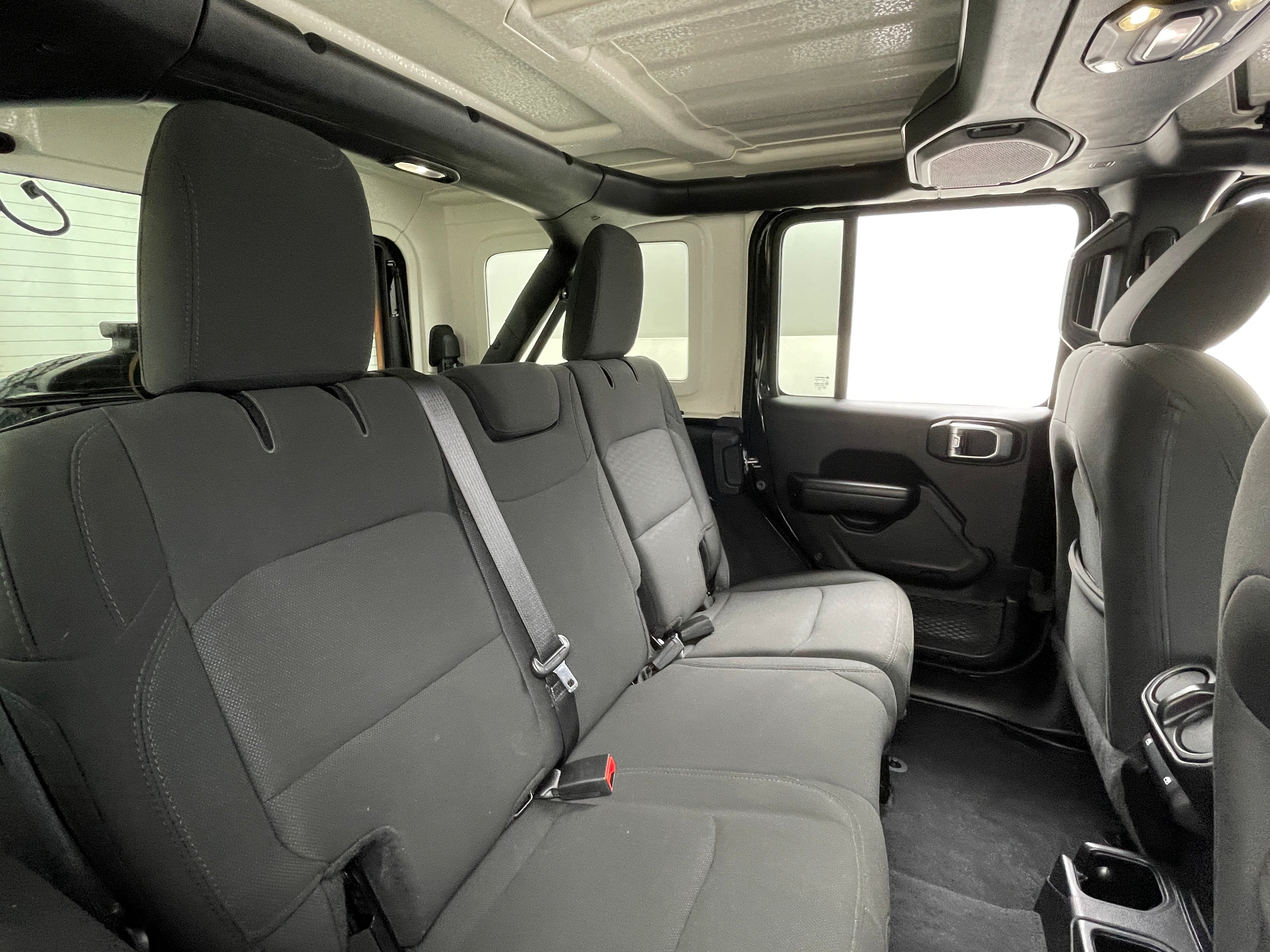 Thumbnail: 2019 Jeep Wrangler - 6