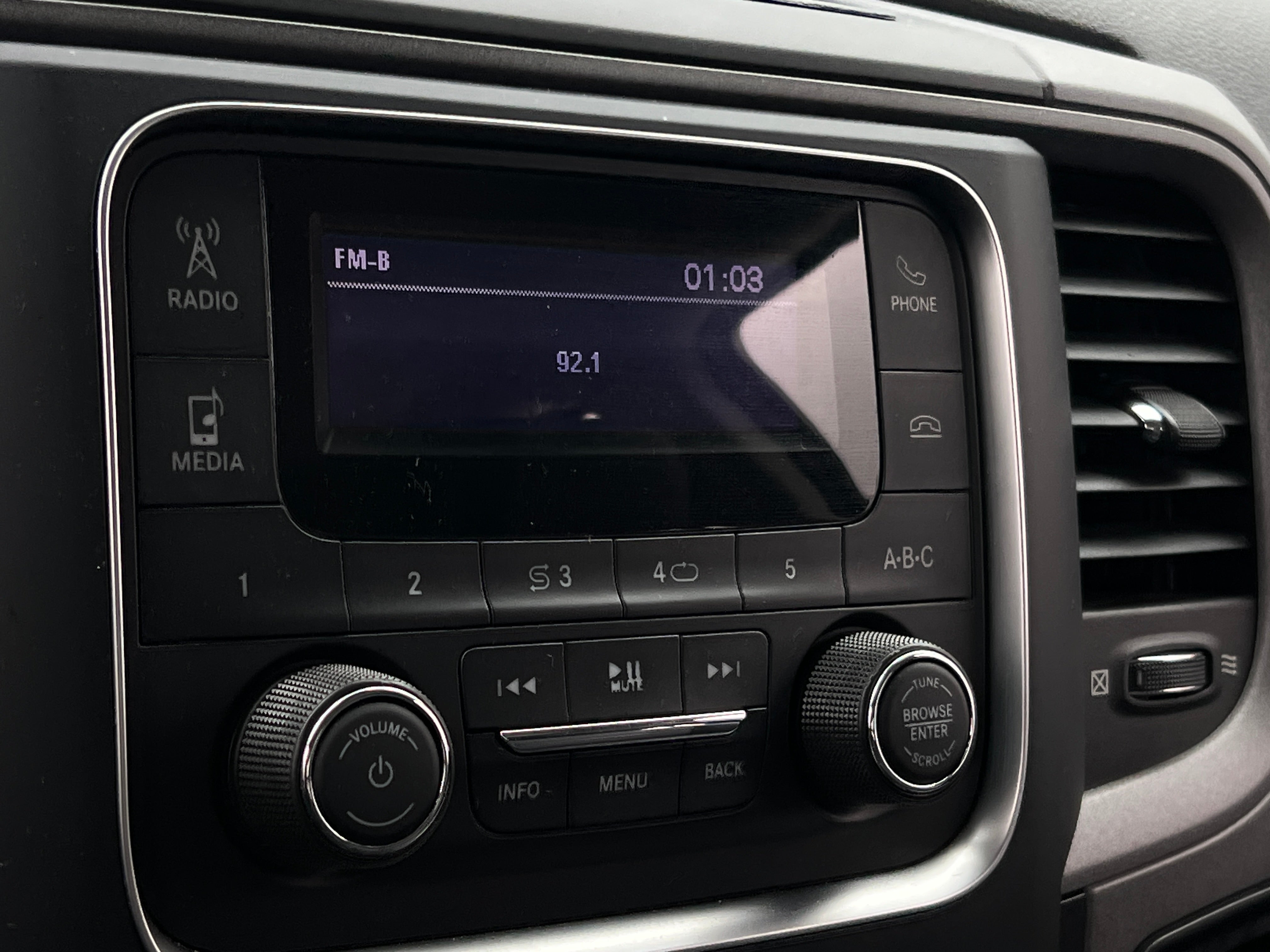 2018 RAM 1500 Tradesman 4
