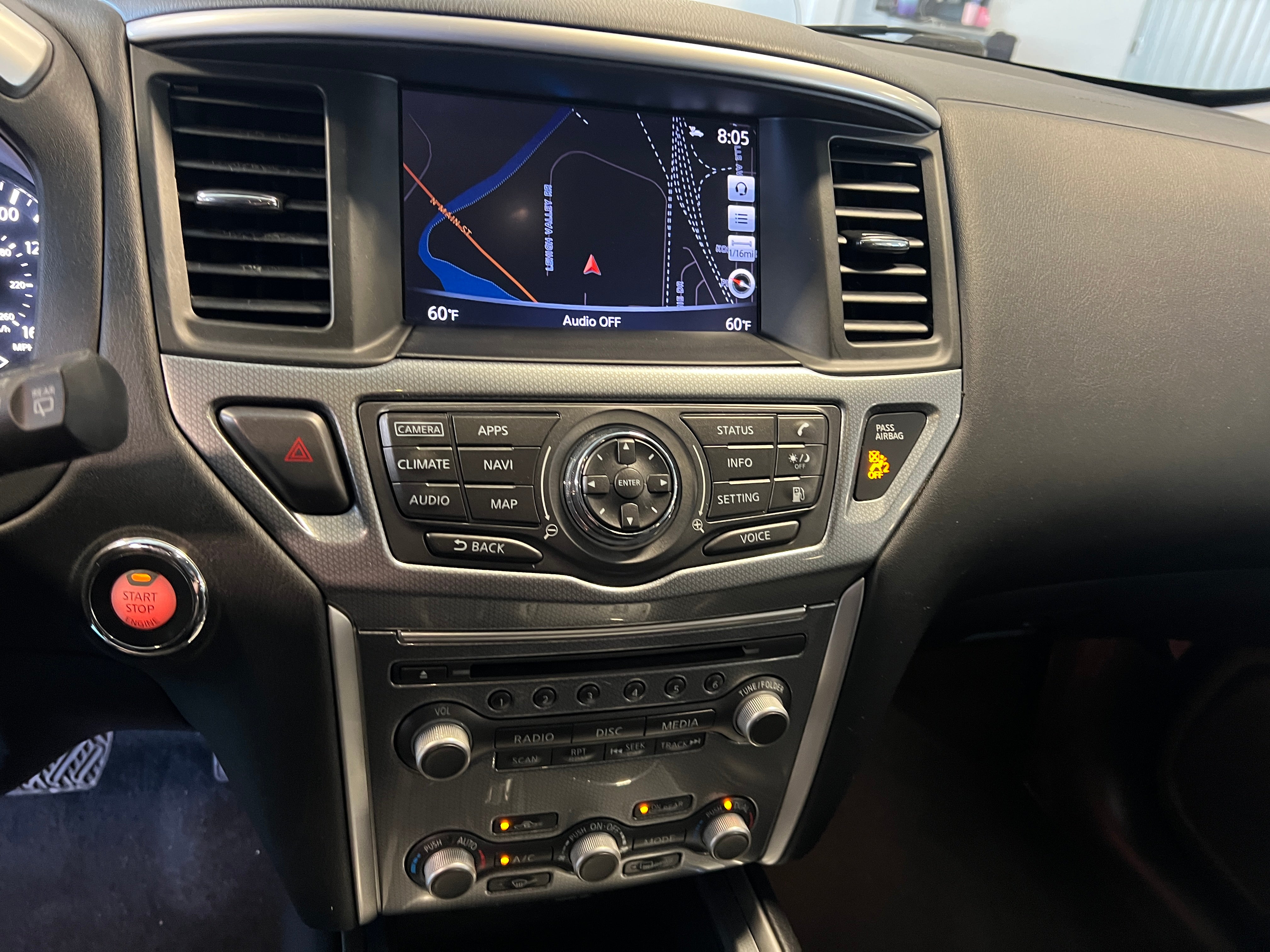 Thumbnail: 2018 Nissan Pathfinder - 3