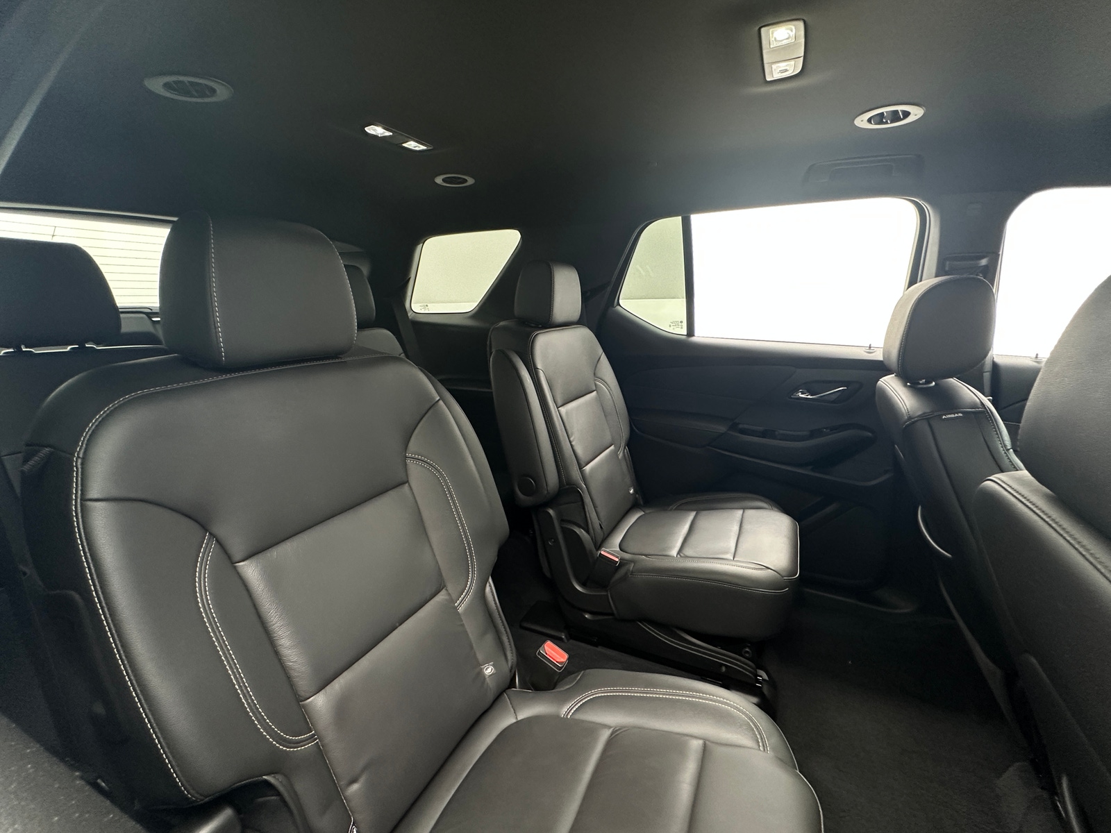 Thumbnail: 2023 Chevrolet Traverse - 6