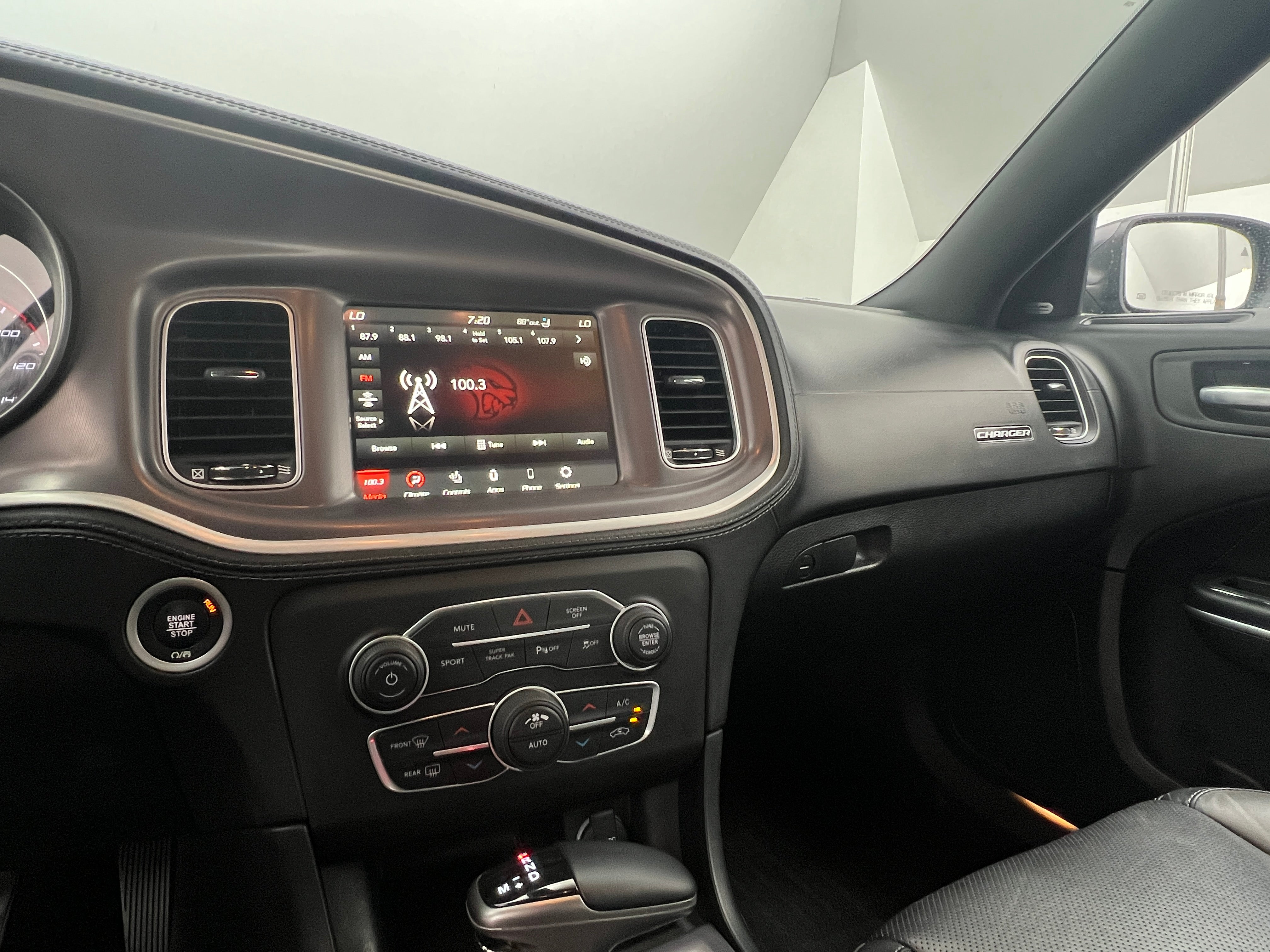 Thumbnail: 2021 Dodge Charger - 4