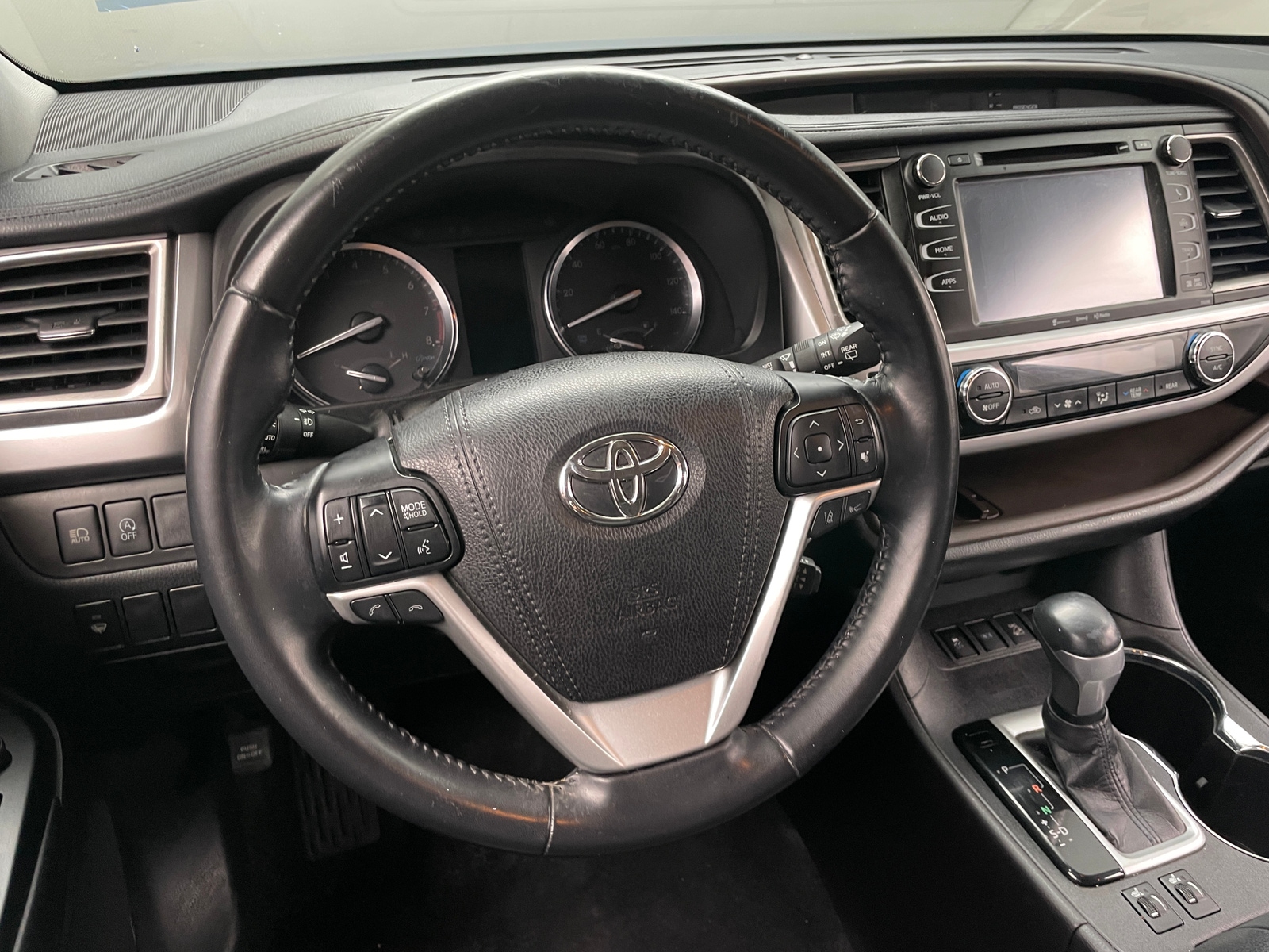 Thumbnail: 2018 Toyota Highlander - 4
