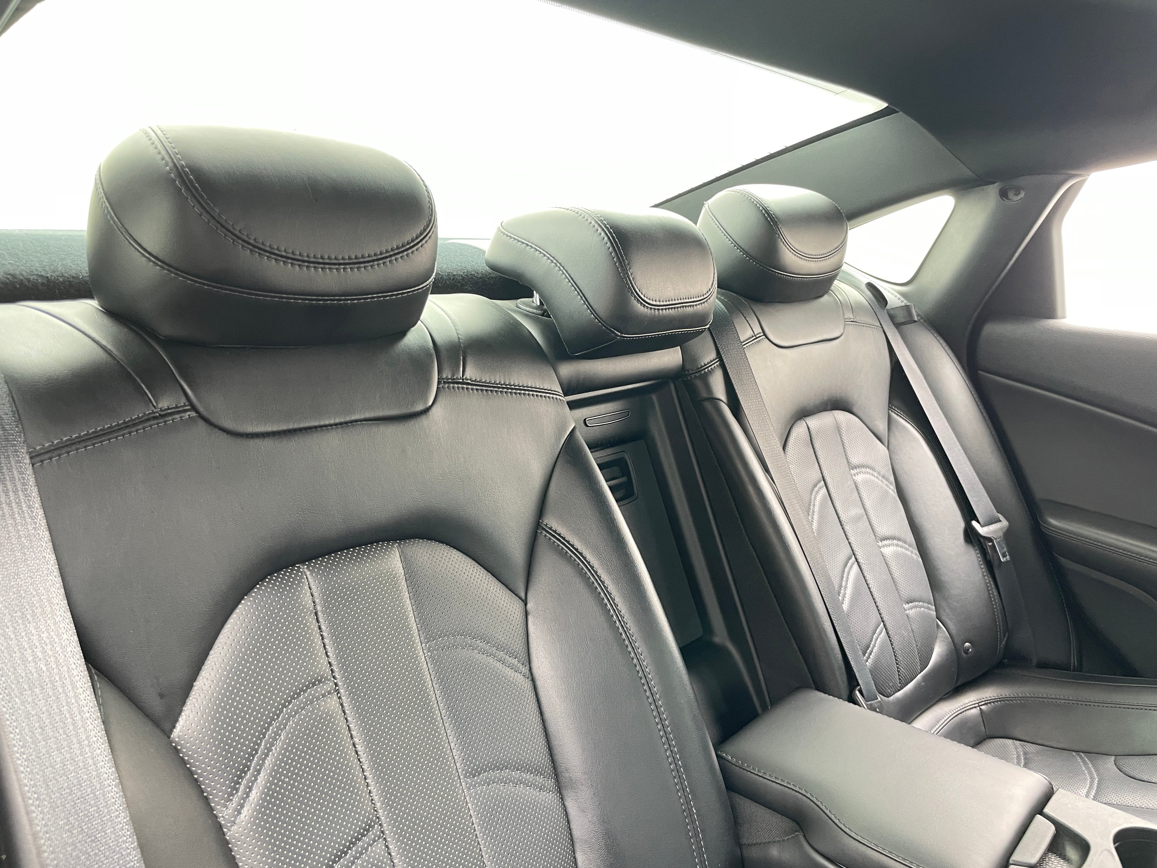 2015 Chrysler 200 S 5