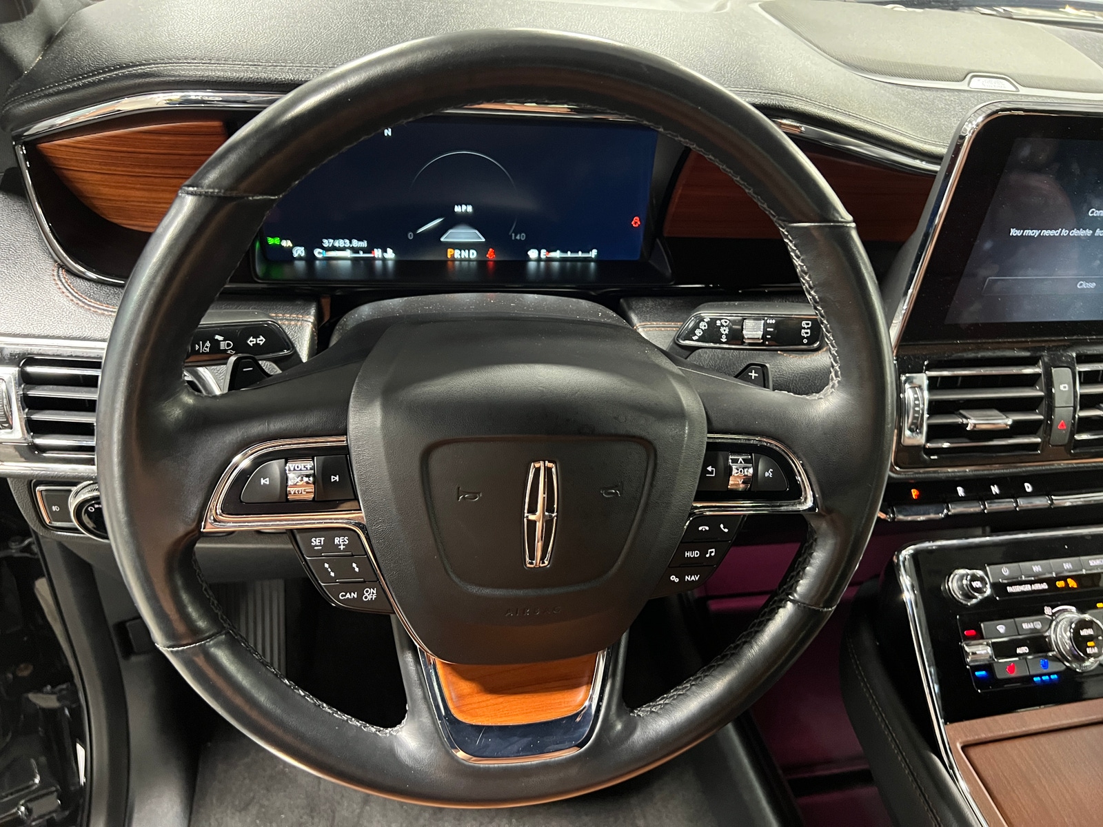 Thumbnail: 2019 Lincoln Navigator L - 5