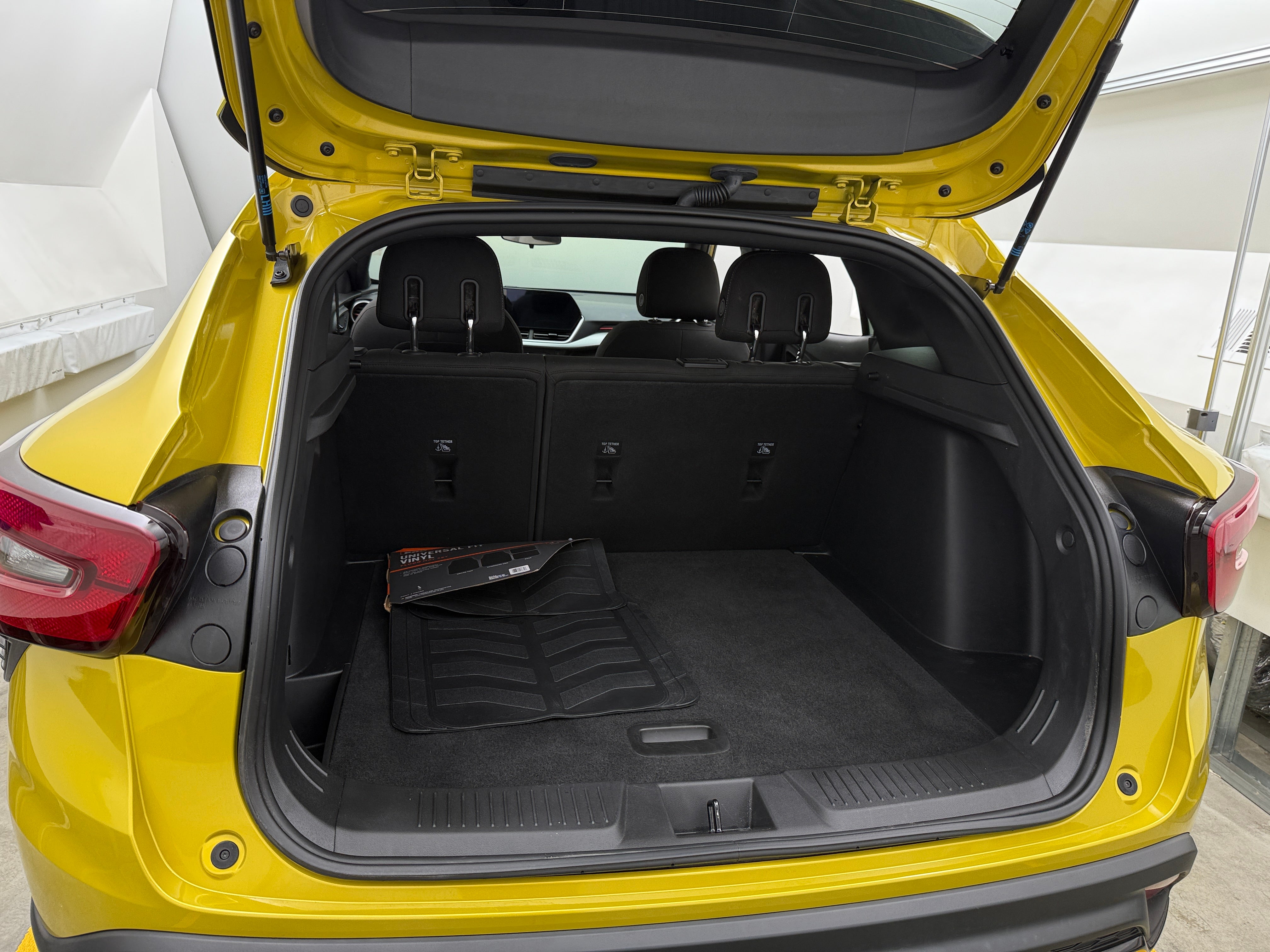 Thumbnail: 2024 Chevrolet Trax - 7
