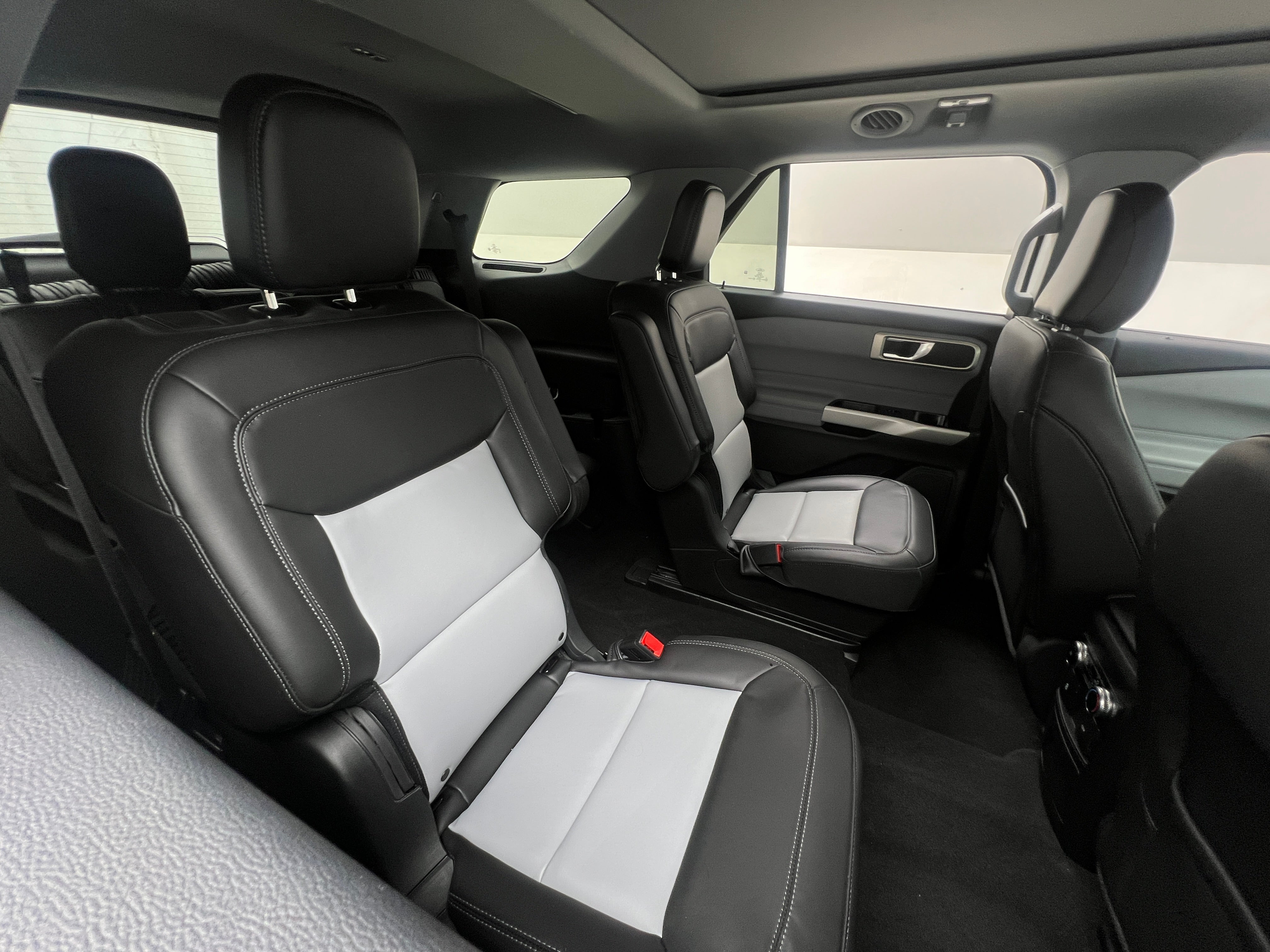 2023 Ford Explorer XLT 6