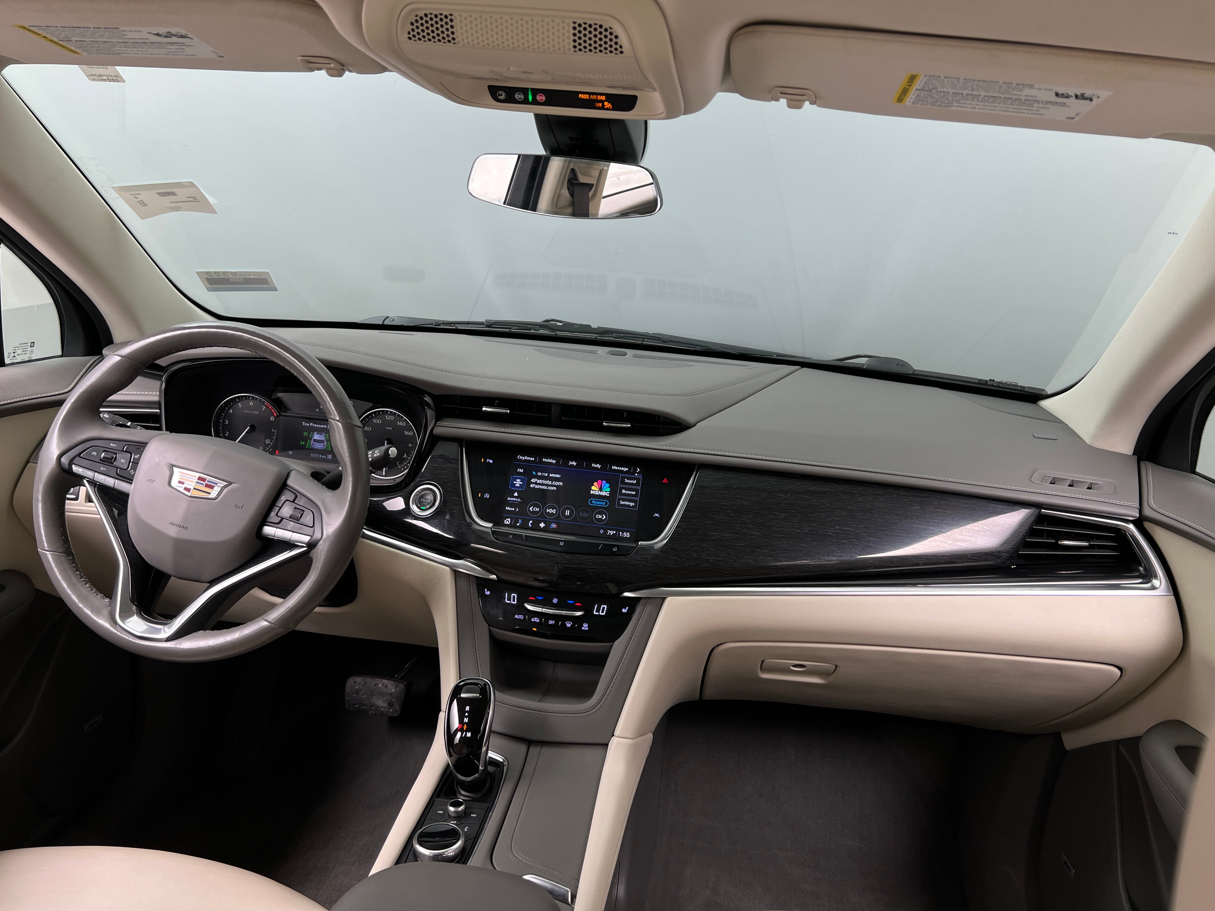 2021 Cadillac XT6 Premium Luxury 2