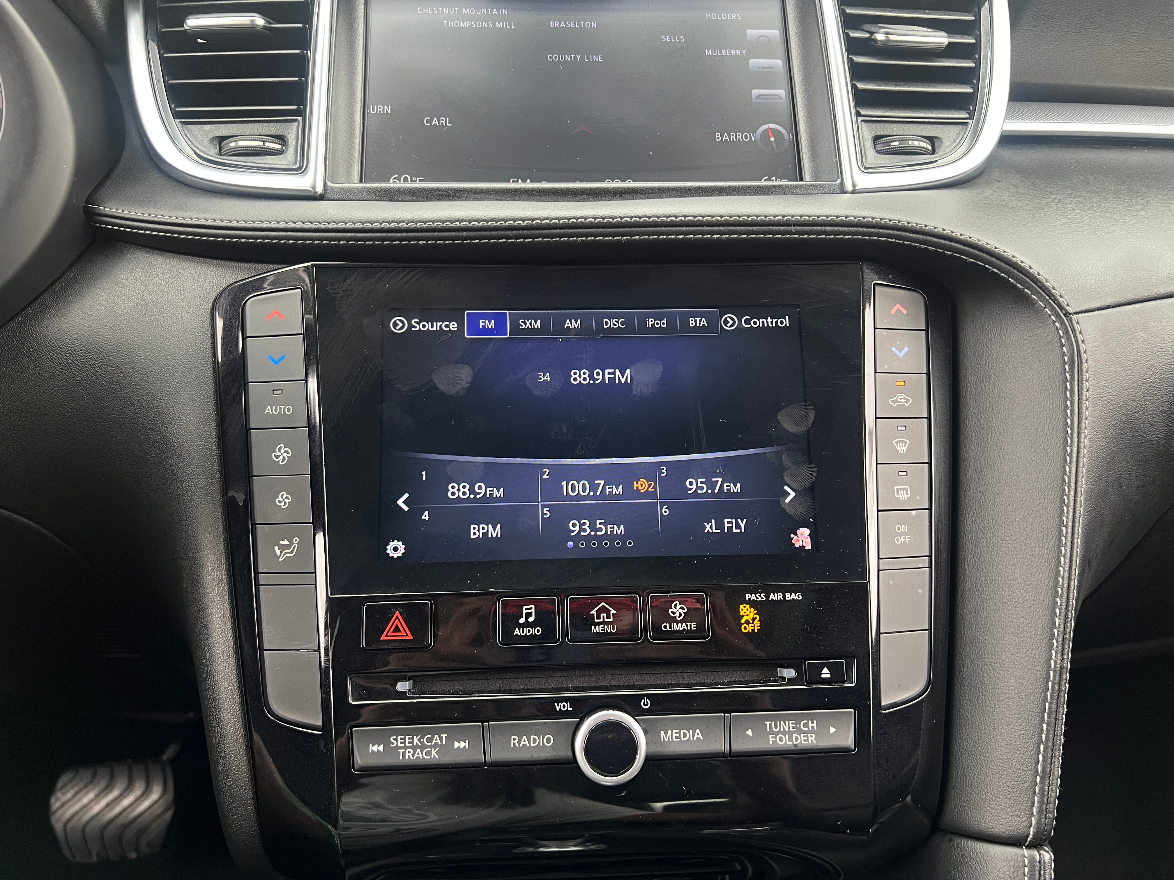 2019 INFINITI QX50 Essential 3