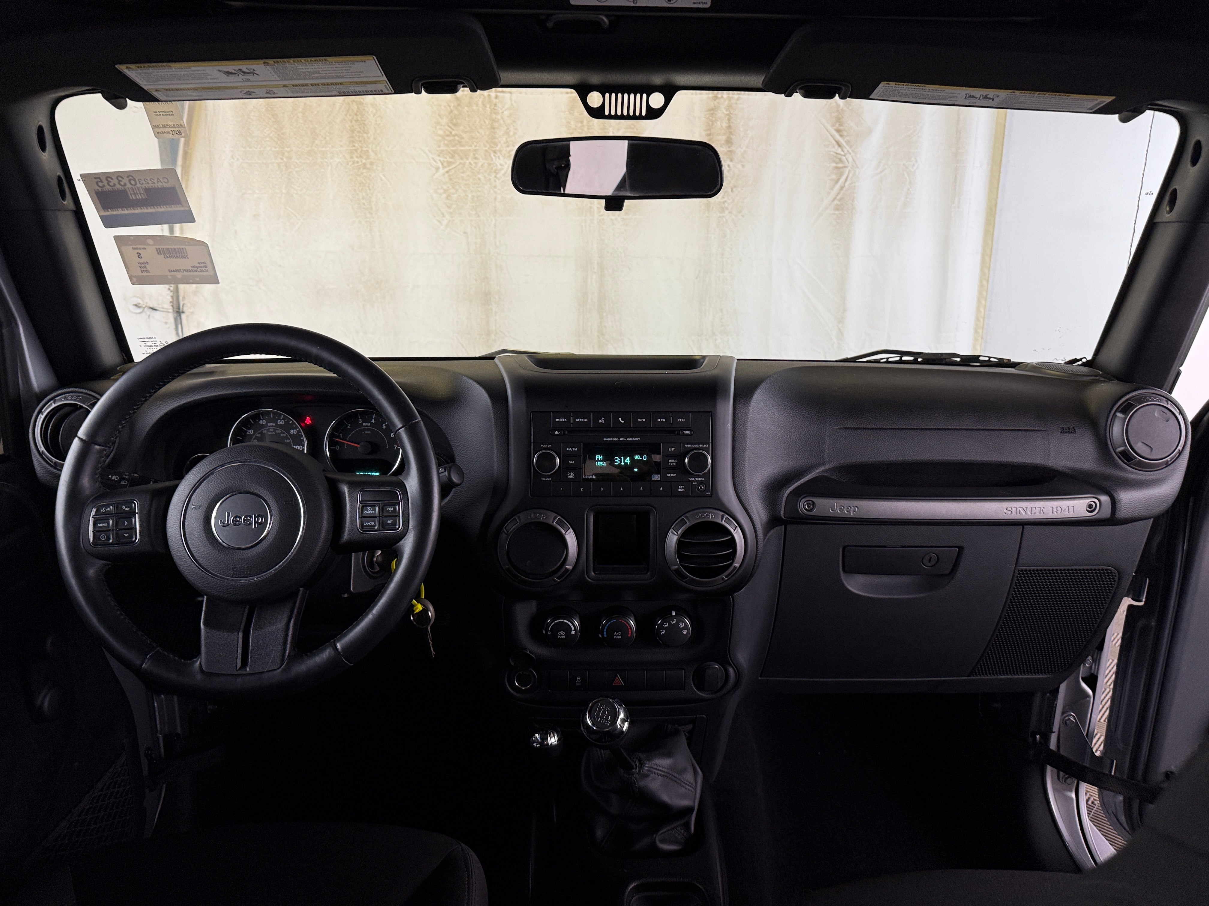 Thumbnail: 2015 Jeep Wrangler - 3