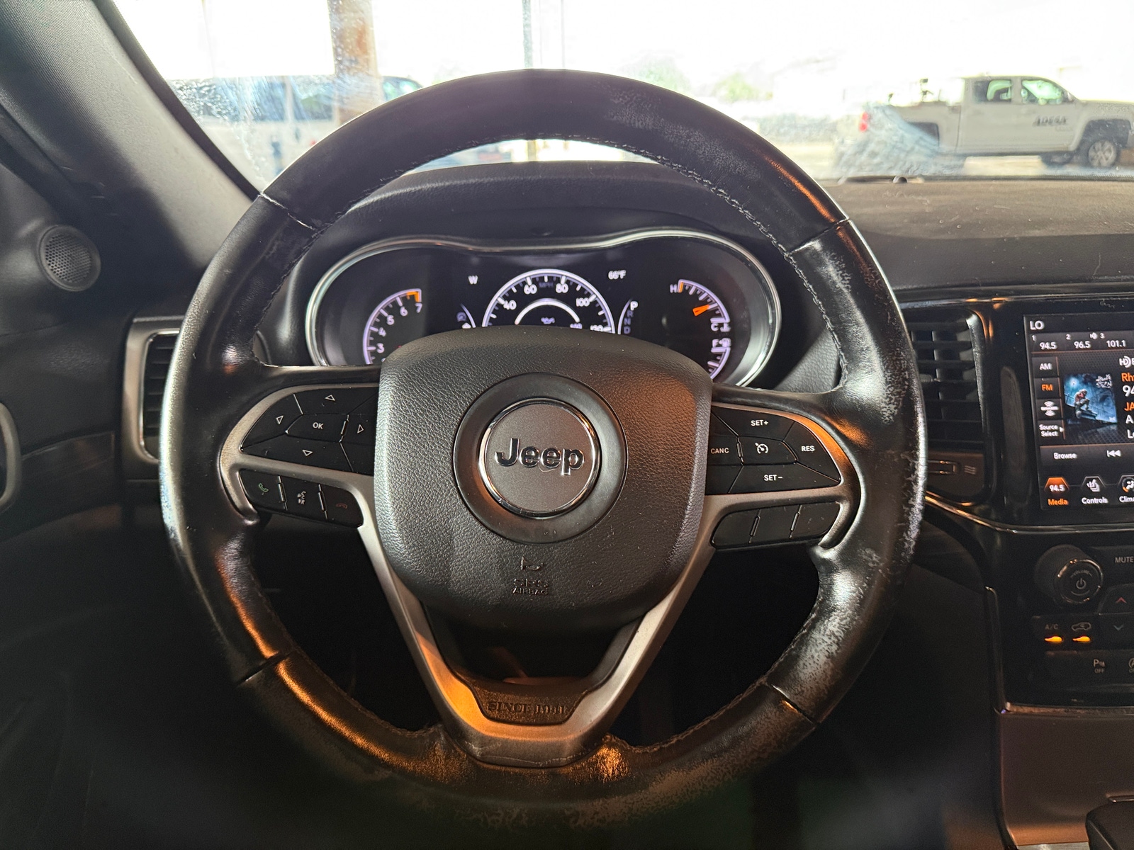 Thumbnail: 2020 Jeep Grand Cherokee - 5