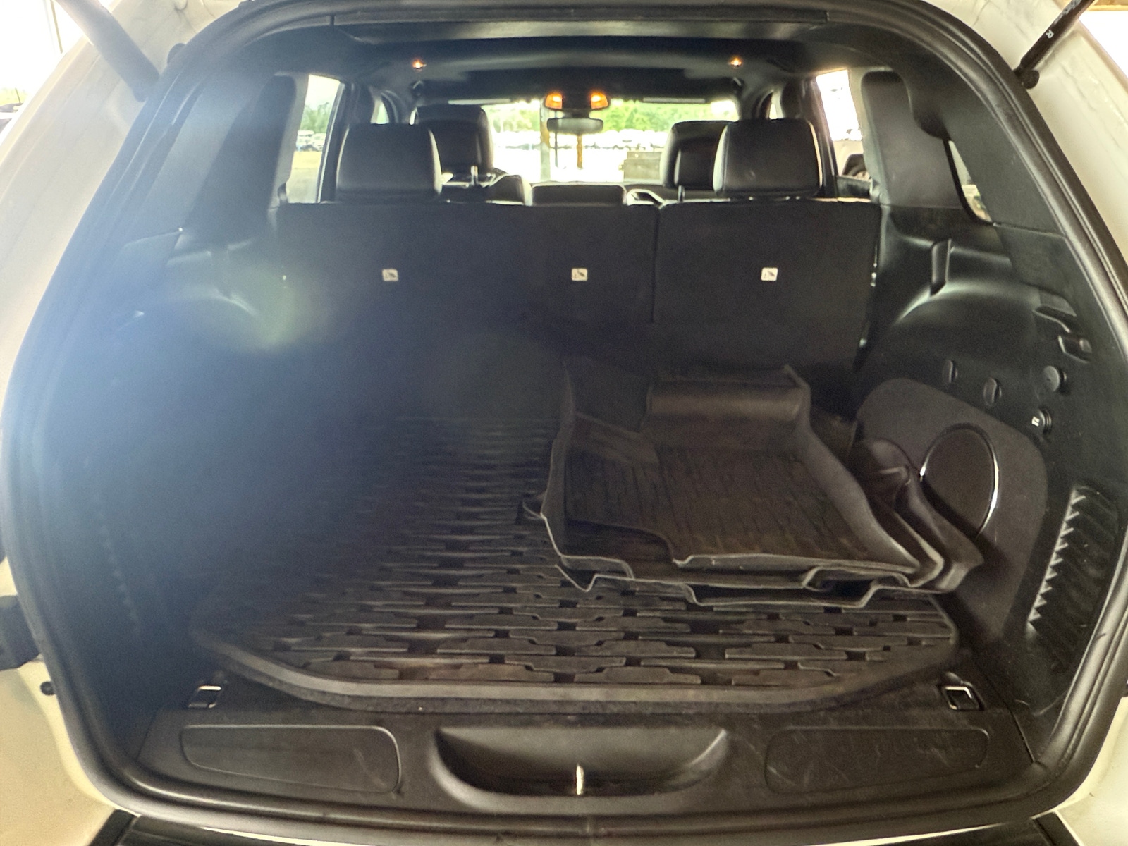 Thumbnail: 2020 Jeep Grand Cherokee - 7