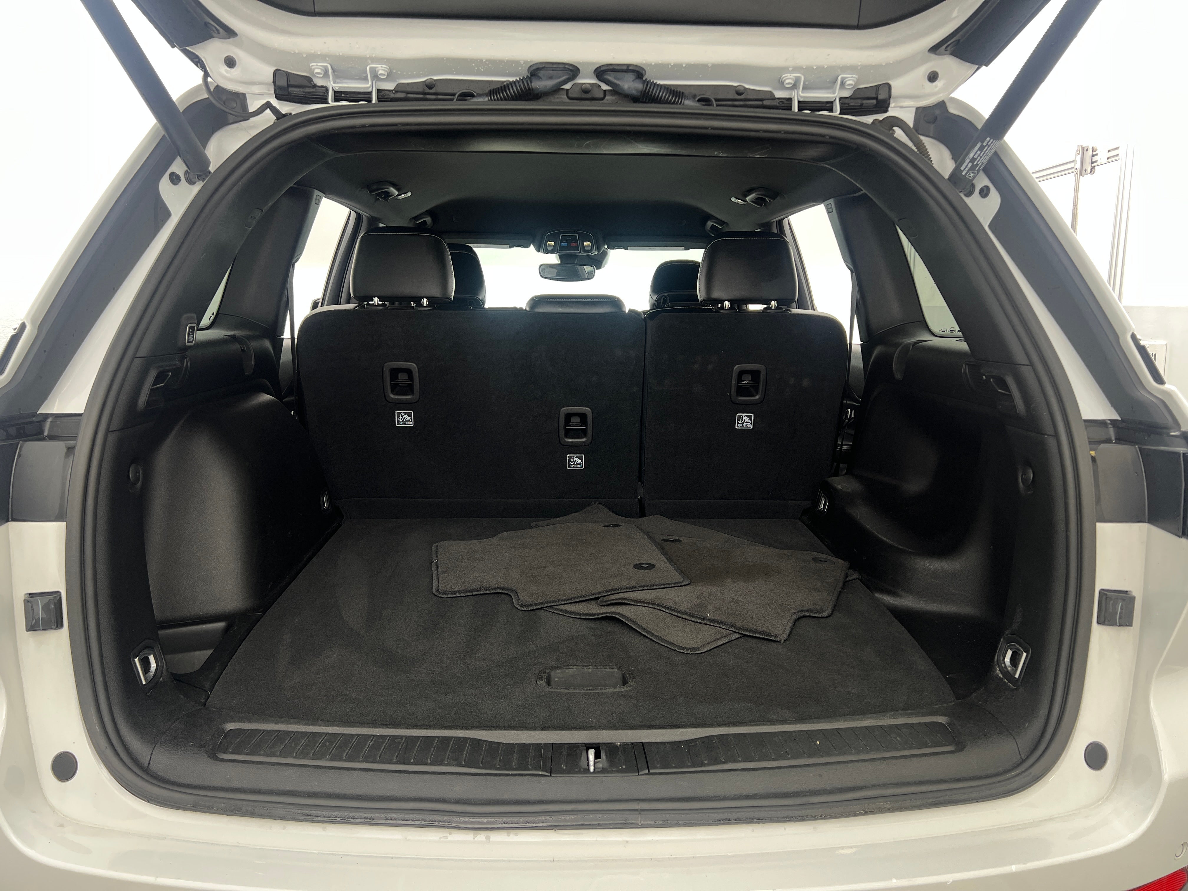 2024 Jeep Grand Cherokee Altitude 6