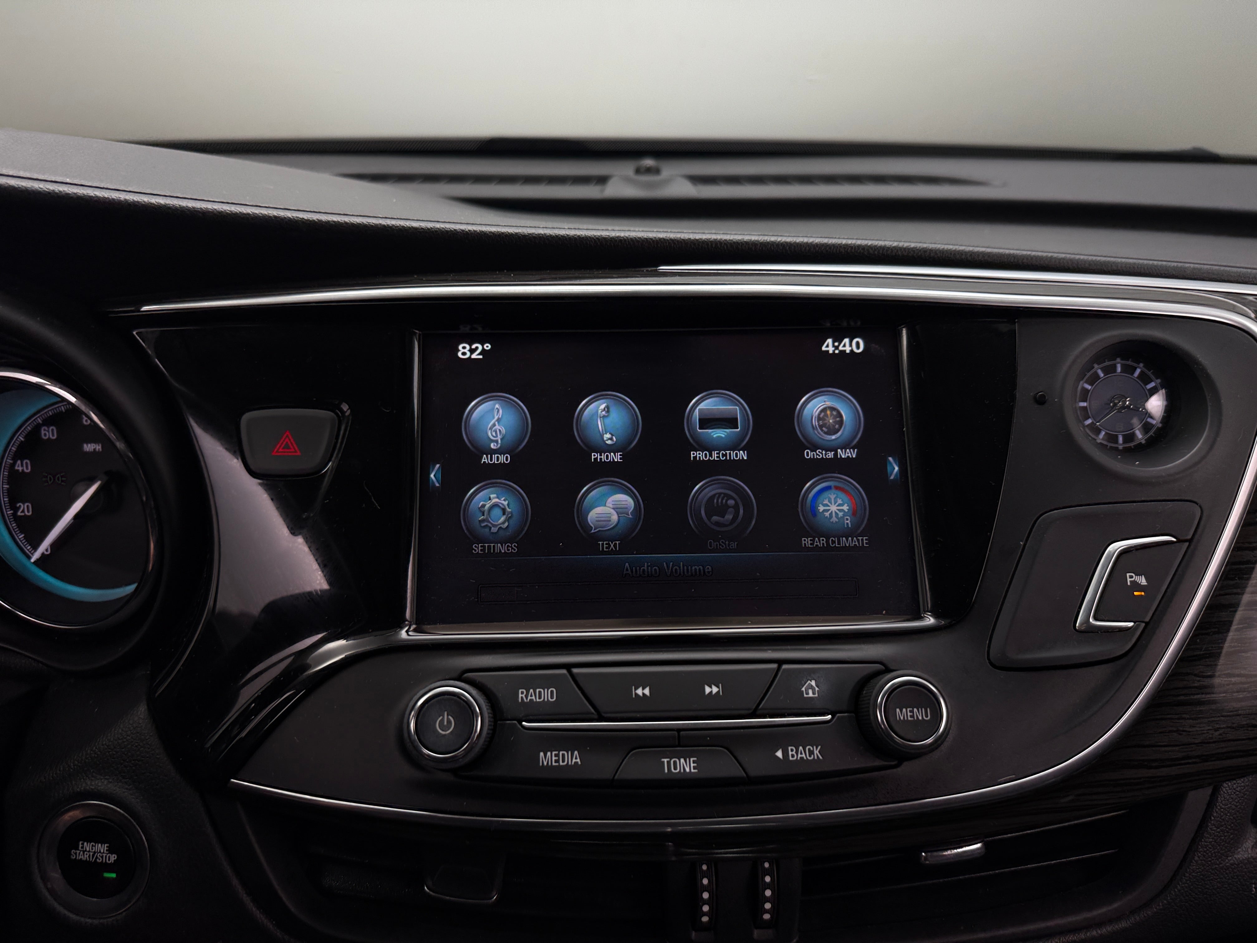 2017 Buick Envision Essence 3