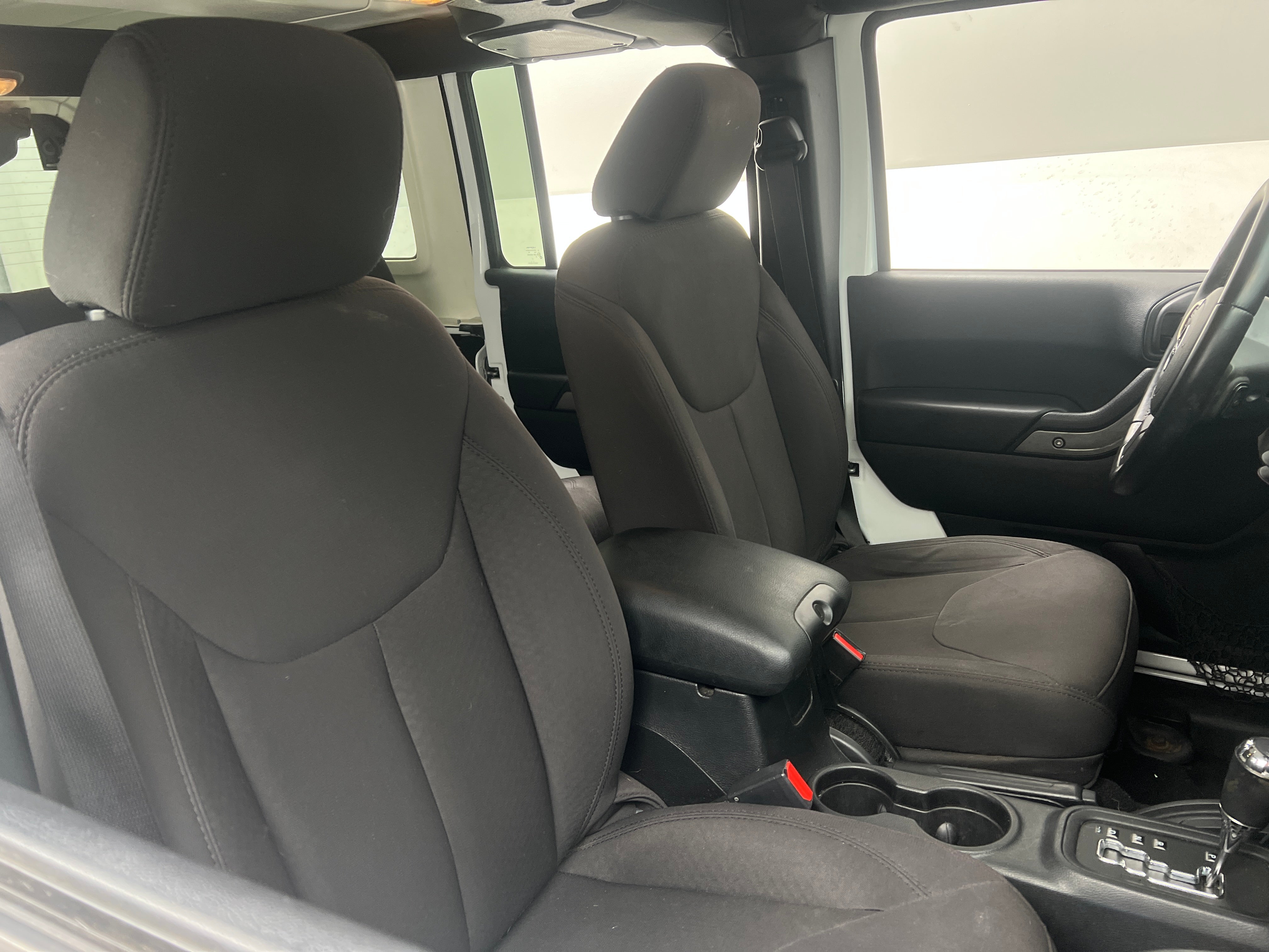 2015 Jeep Wrangler Unlimited Sport 2