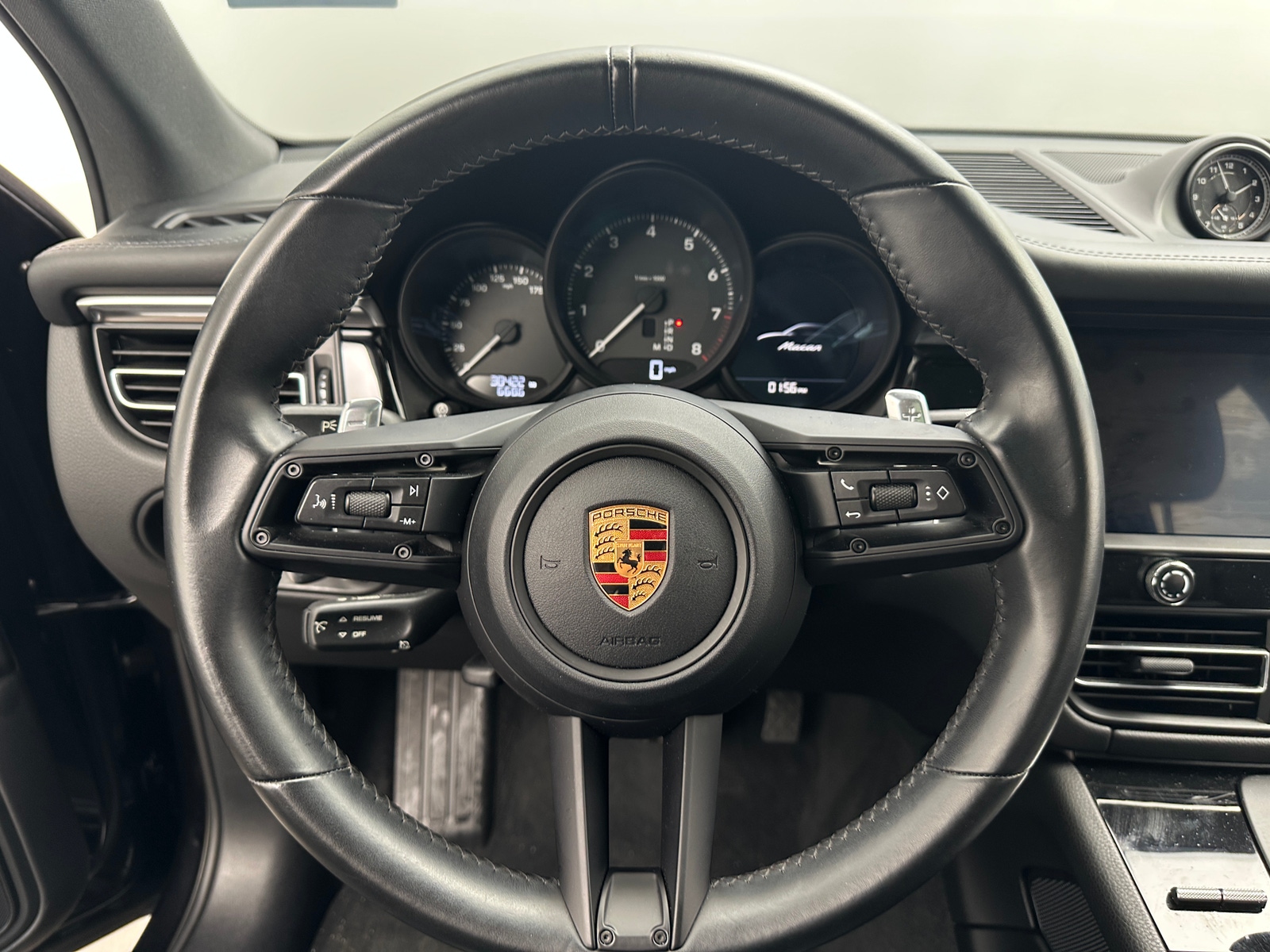 Thumbnail: 2022 Porsche Macan - 4