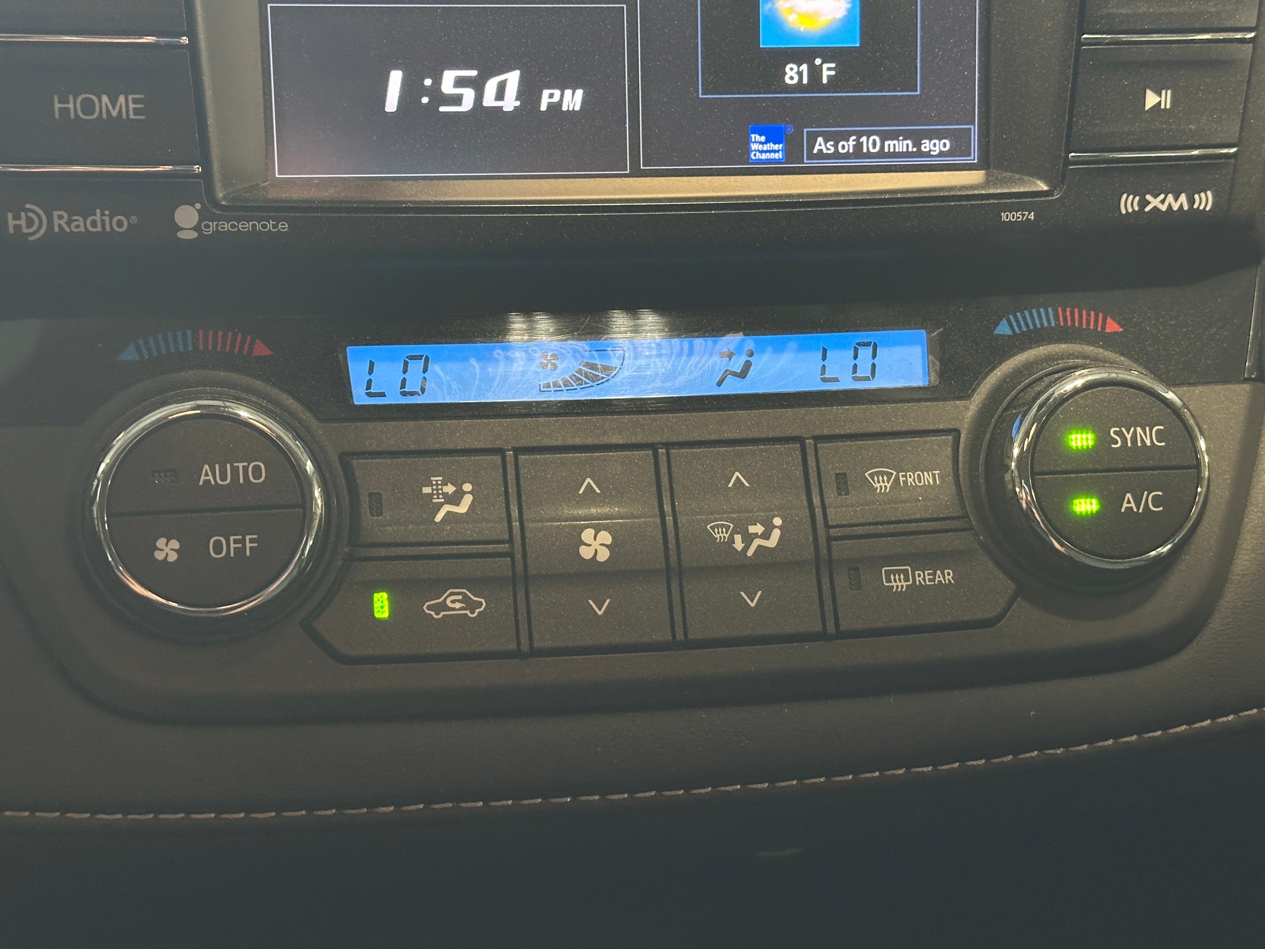 2018 Toyota RAV4 XLE 4