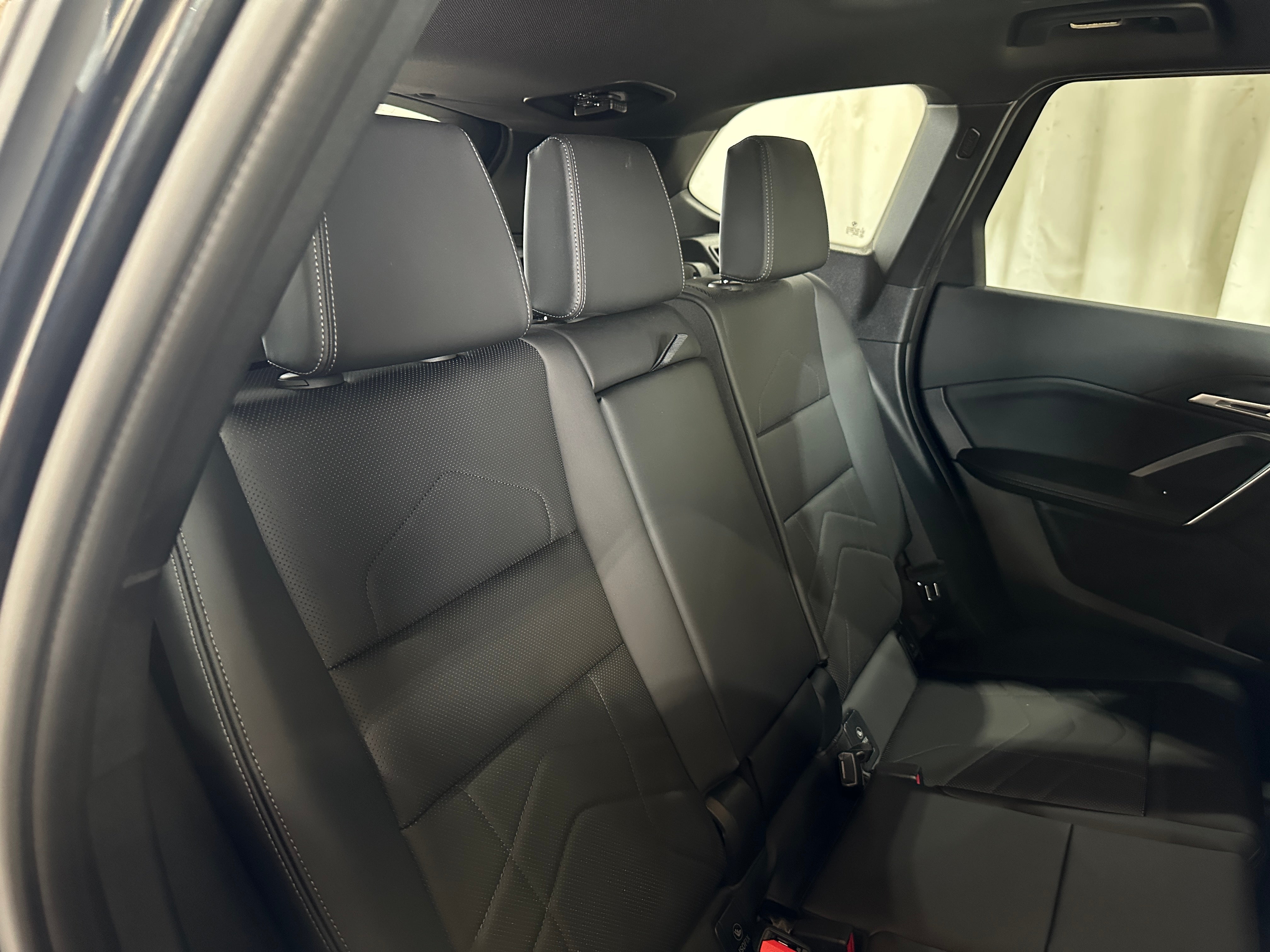 2025 BMW X1 xDrive28i 5