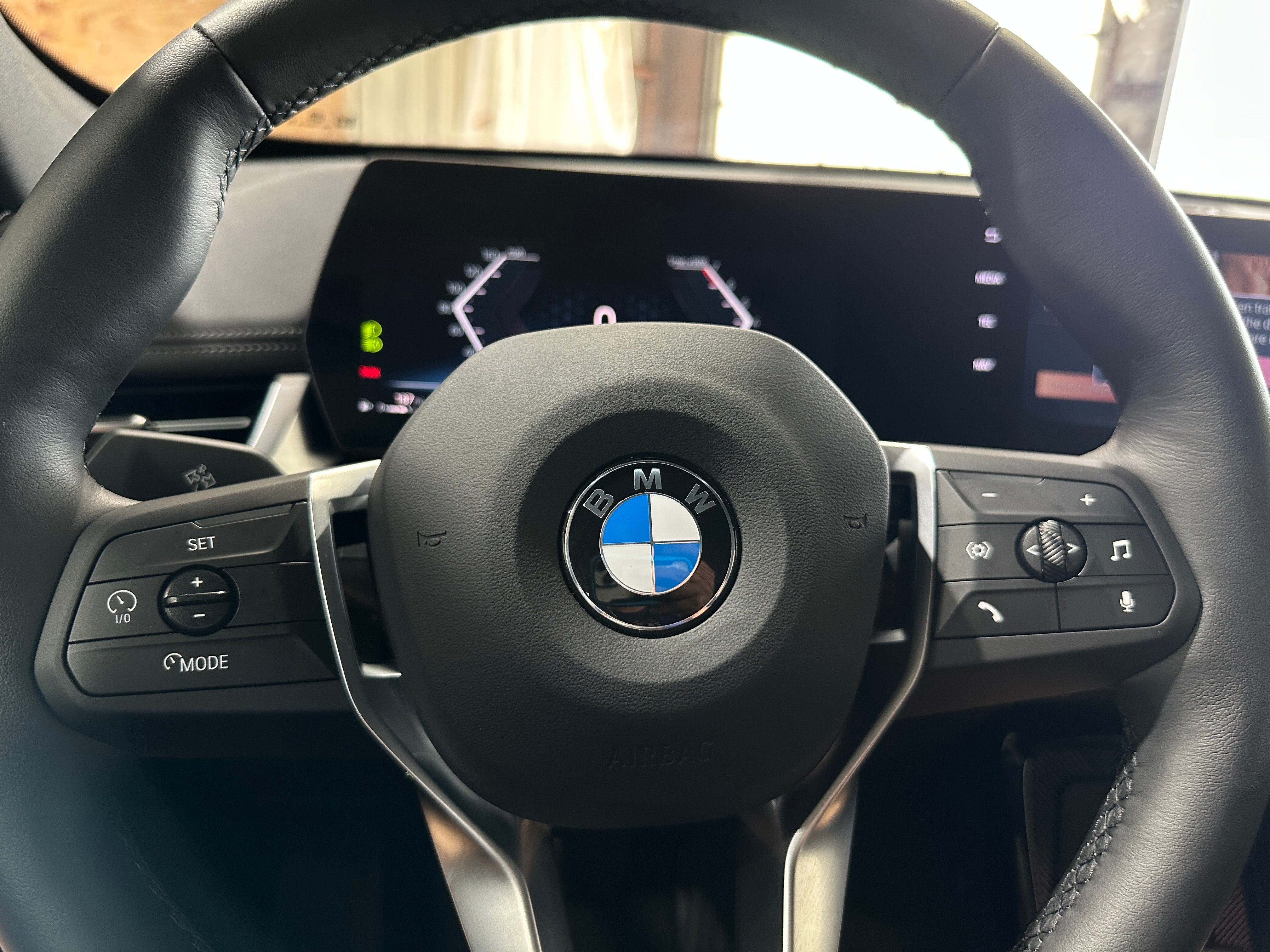 2025 BMW X1 xDrive28i 4