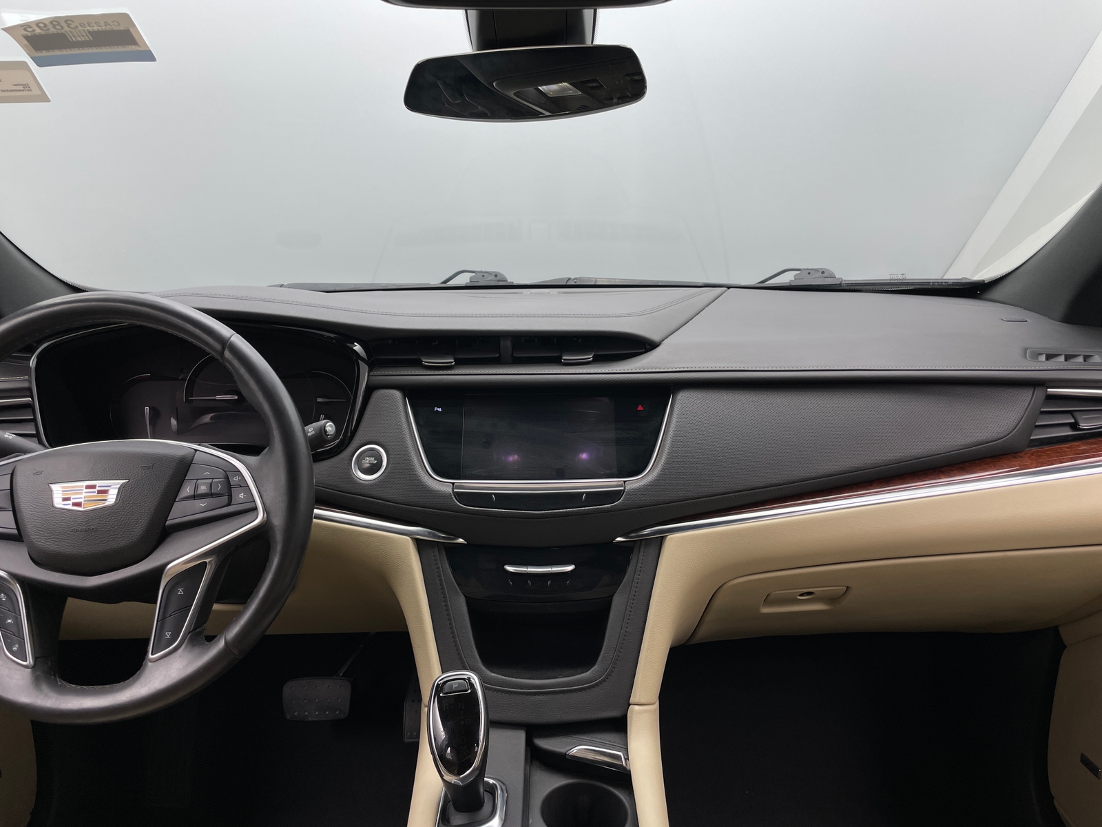 Thumbnail: 2017 Cadillac XT5 - 2
