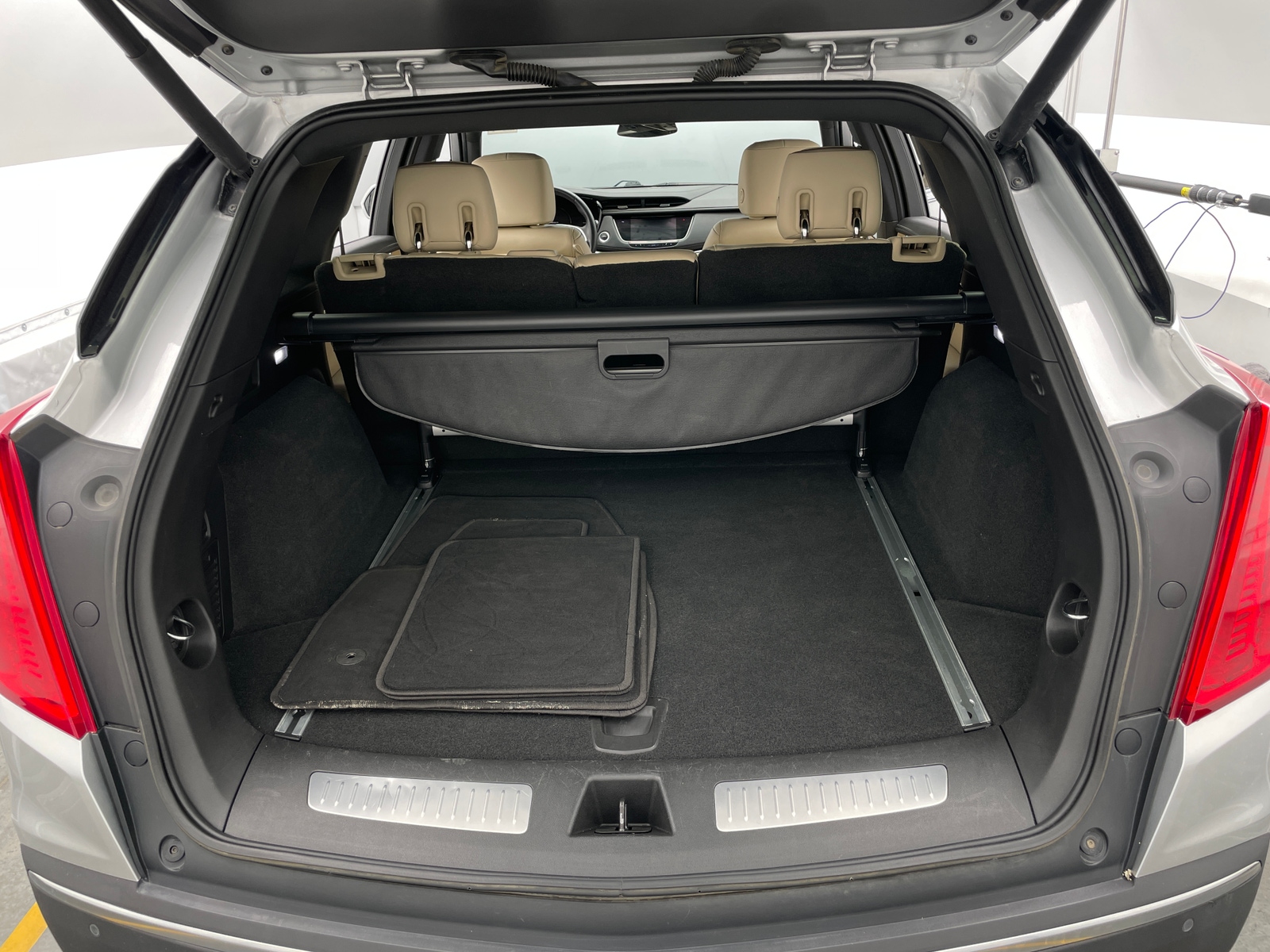 Thumbnail: 2017 Cadillac XT5 - 6