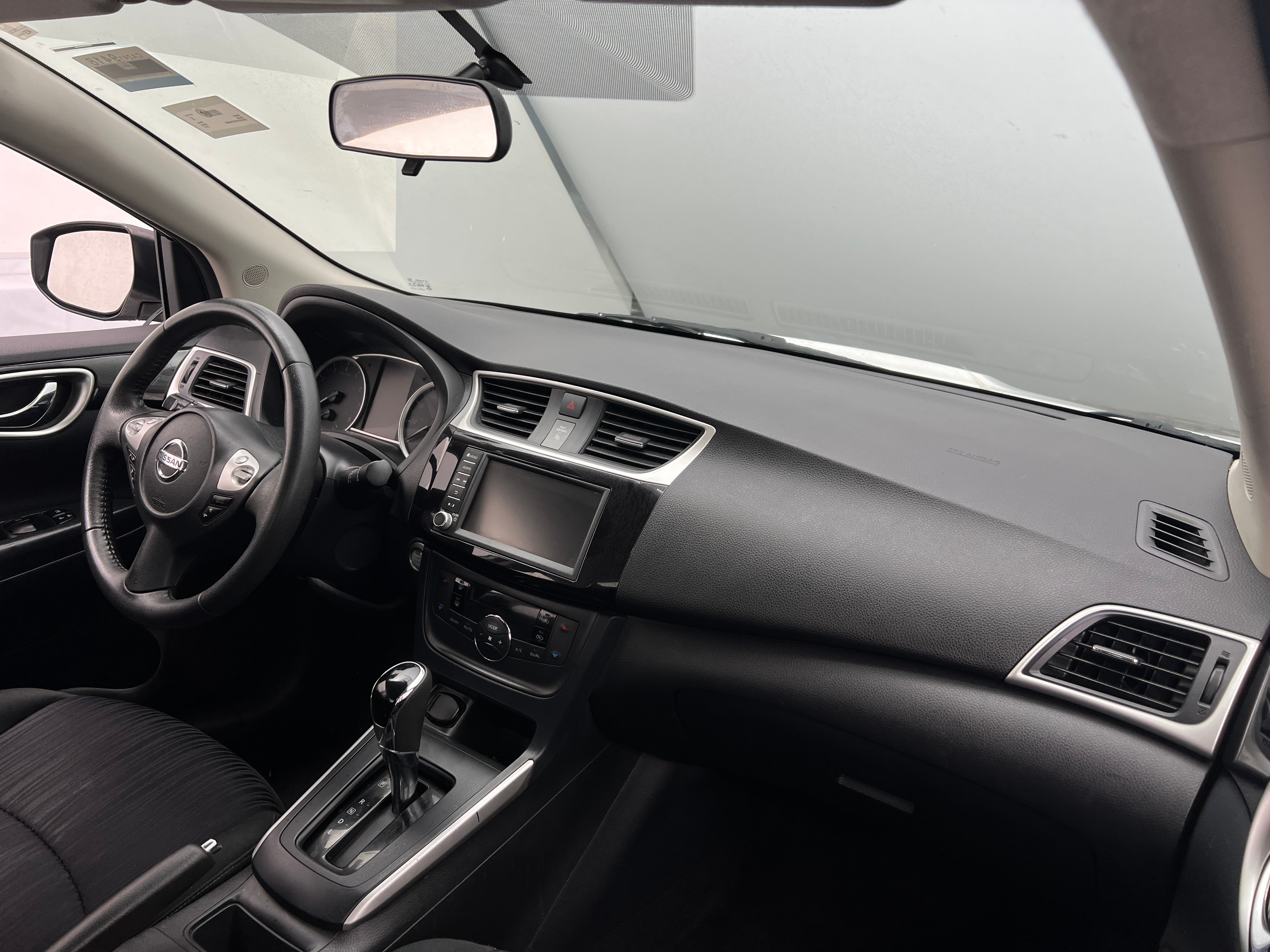 Thumbnail: 2019 Nissan Sentra - 3