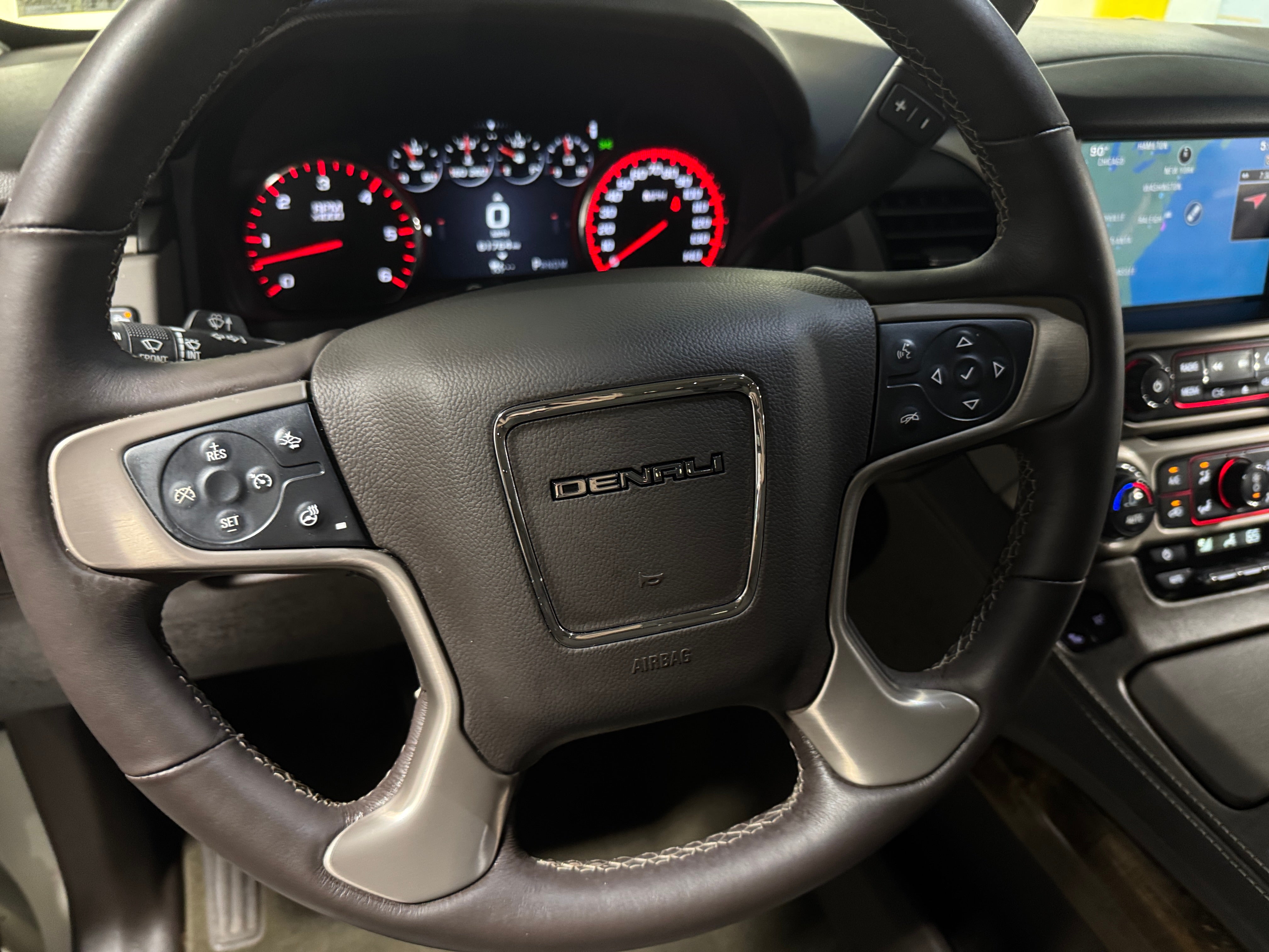 2015 GMC Yukon Denali 4
