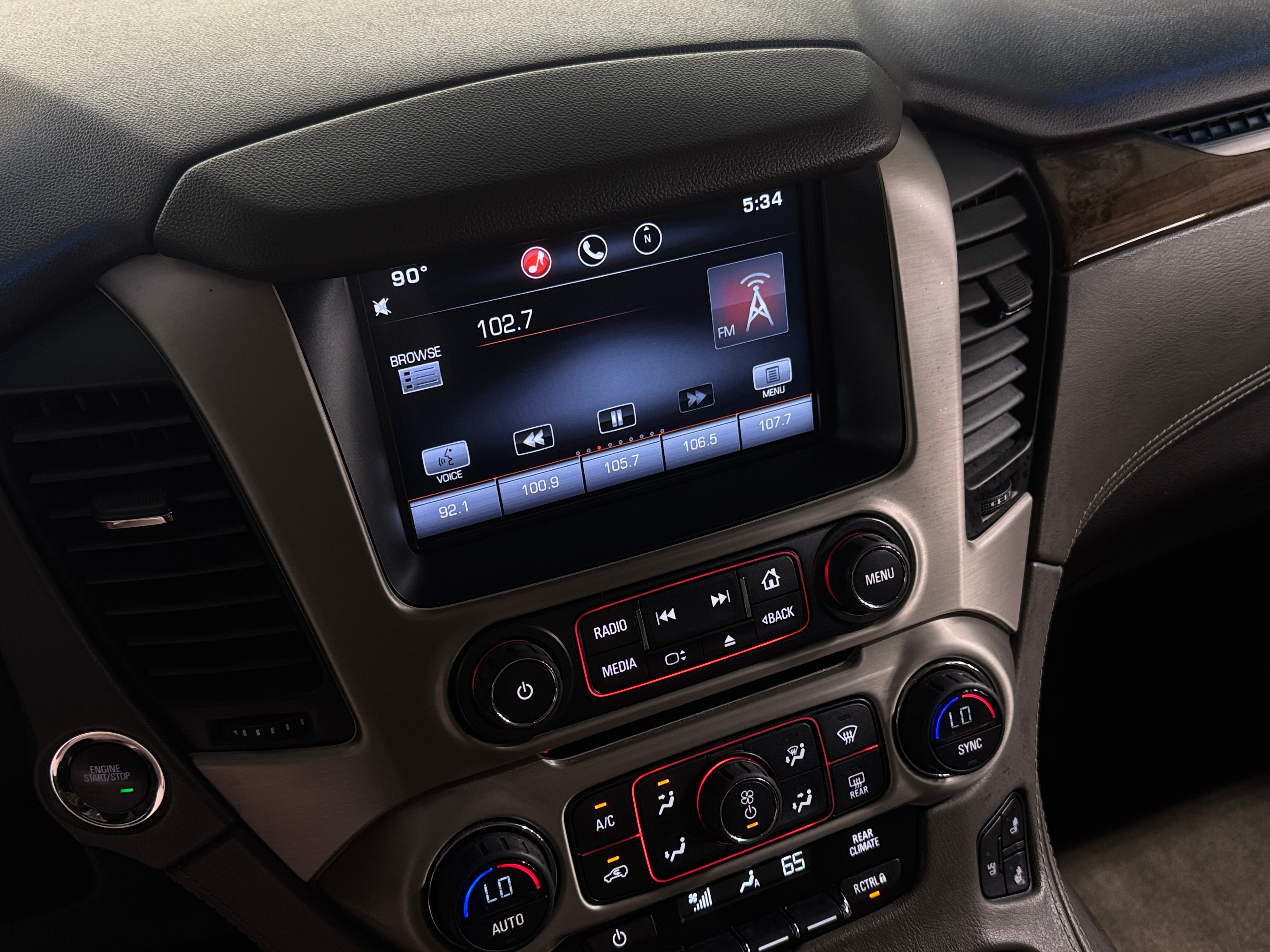 2015 GMC Yukon Denali 3