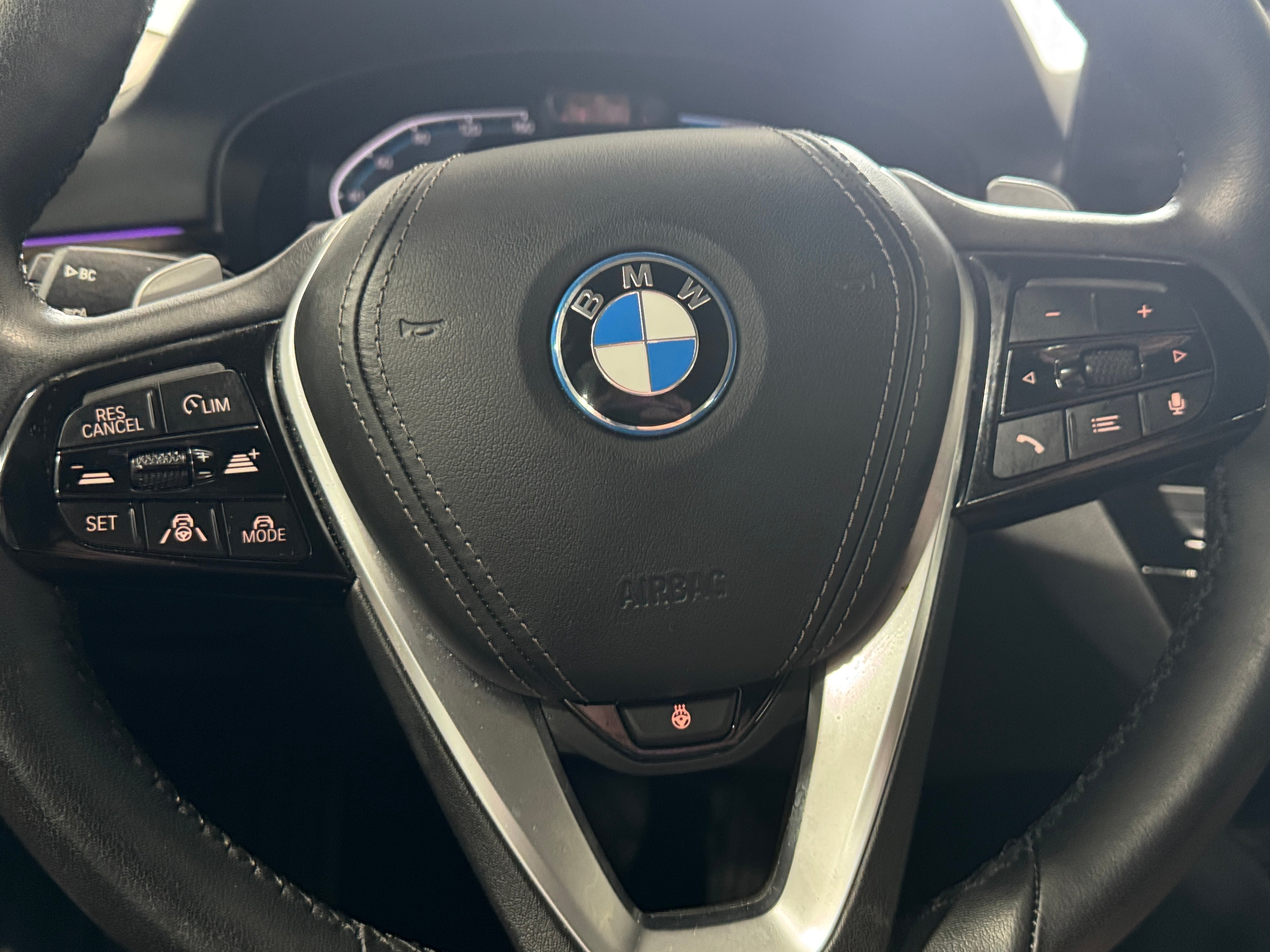 Thumbnail: 2022 BMW 5 Series - 4