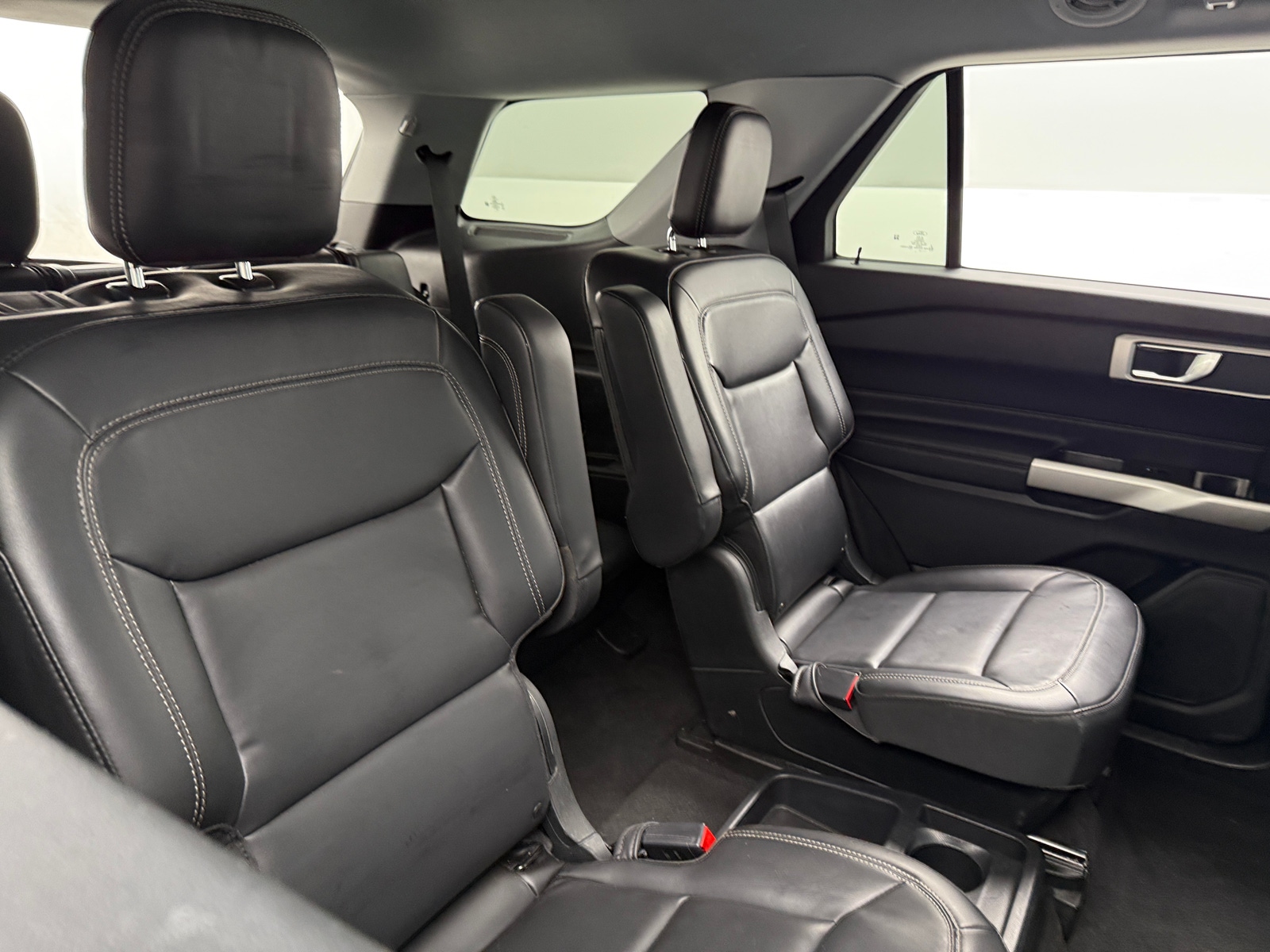 Thumbnail: 2021 Ford Explorer - 6