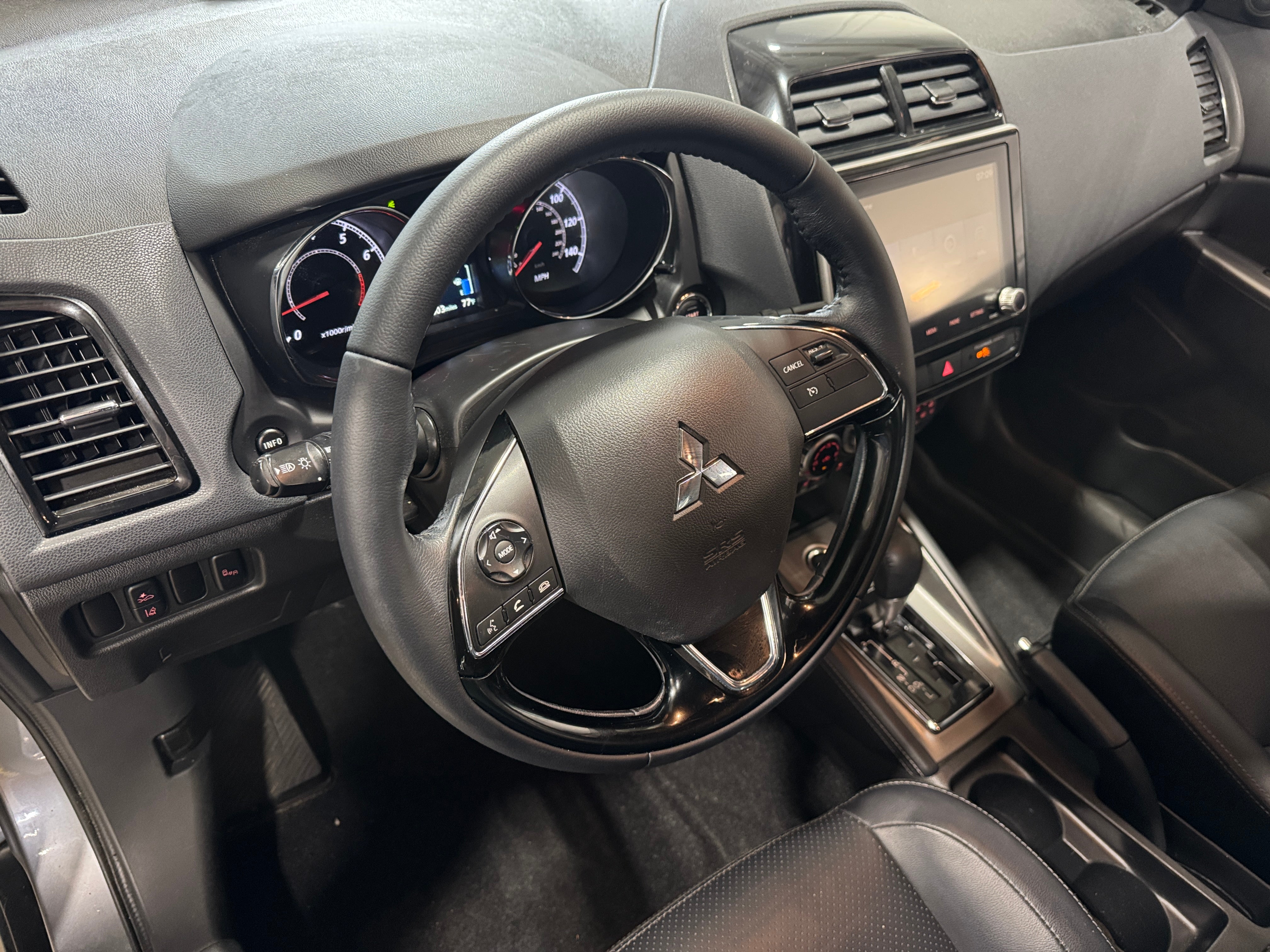 Thumbnail: 2022 Mitsubishi Outlander Sport - 2
