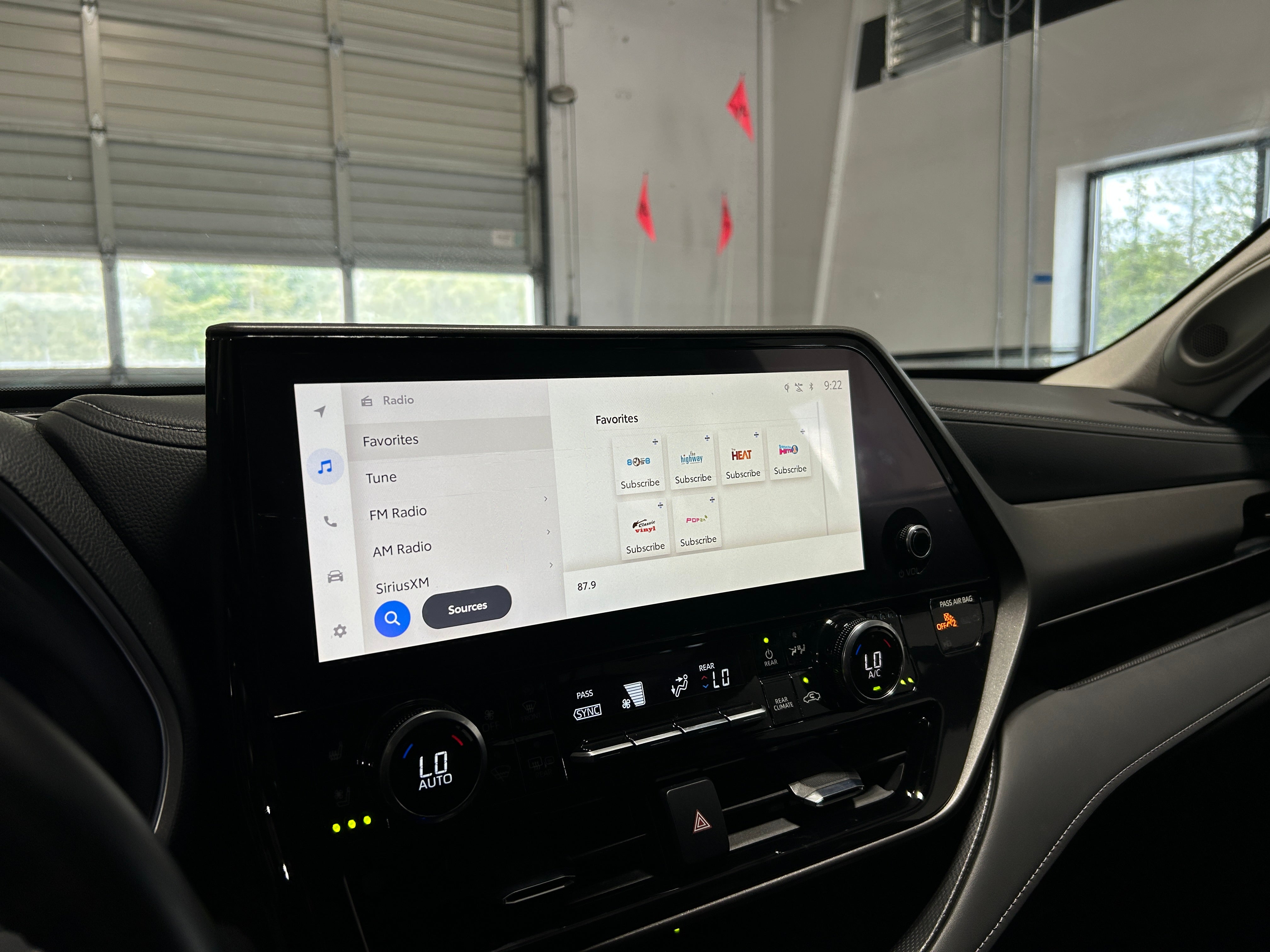2023 Toyota Highlander Limited 3