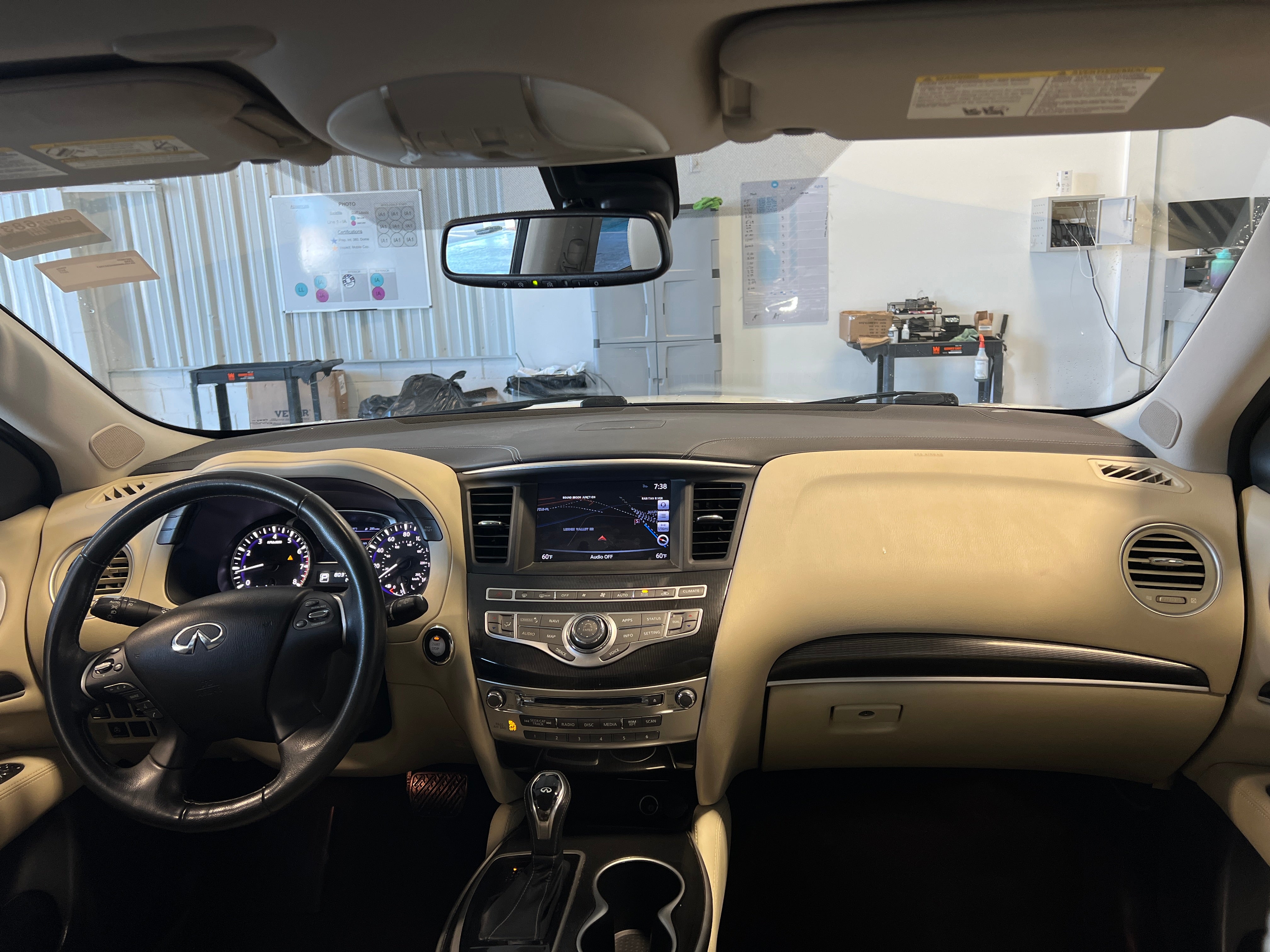 Thumbnail: 2017 INFINITI QX60 - 2