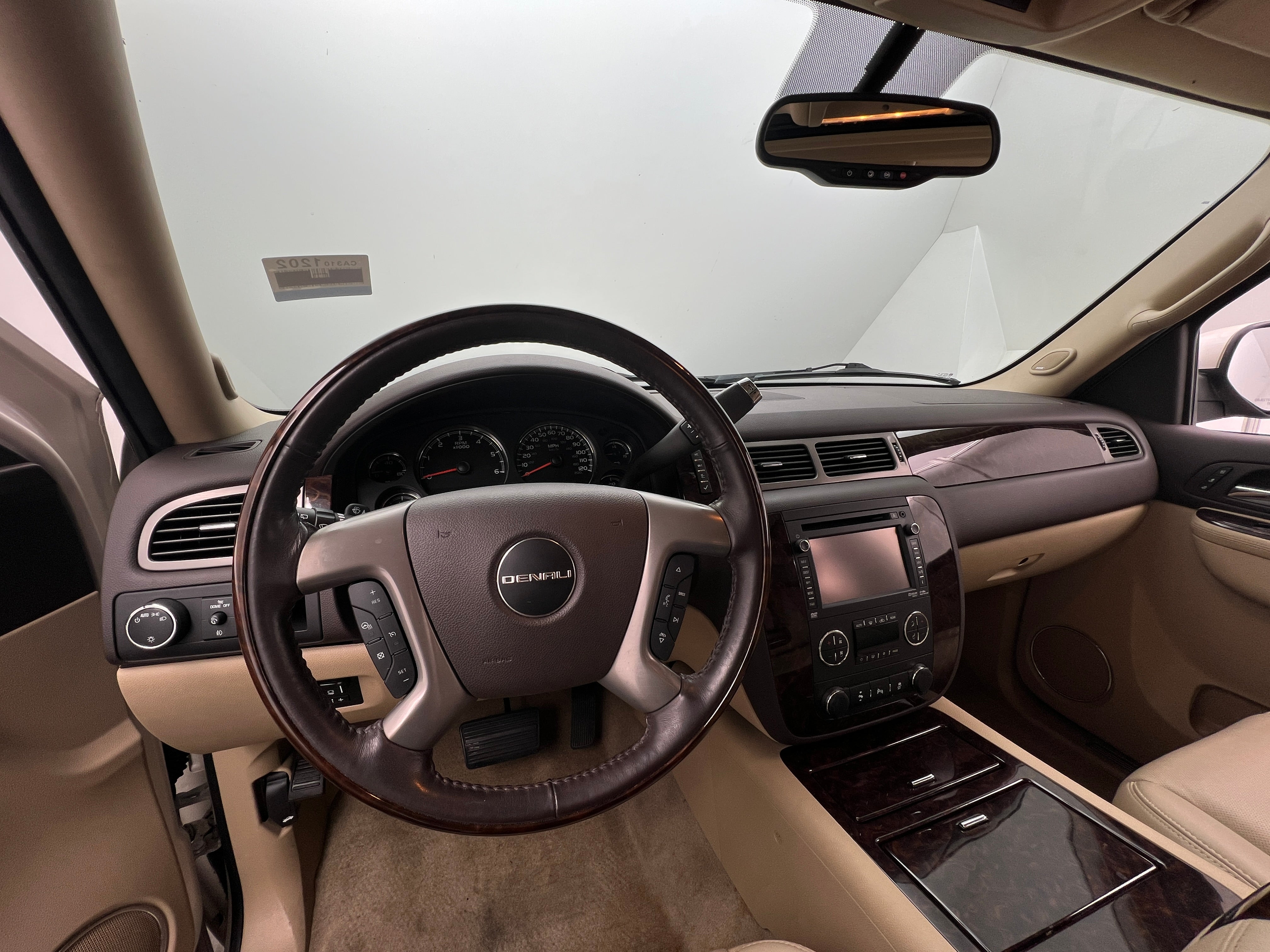 2013 GMC Yukon XL Denali 2